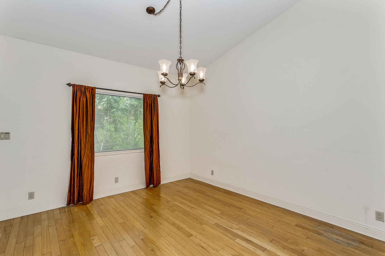 BAY CLIFFS - Residential