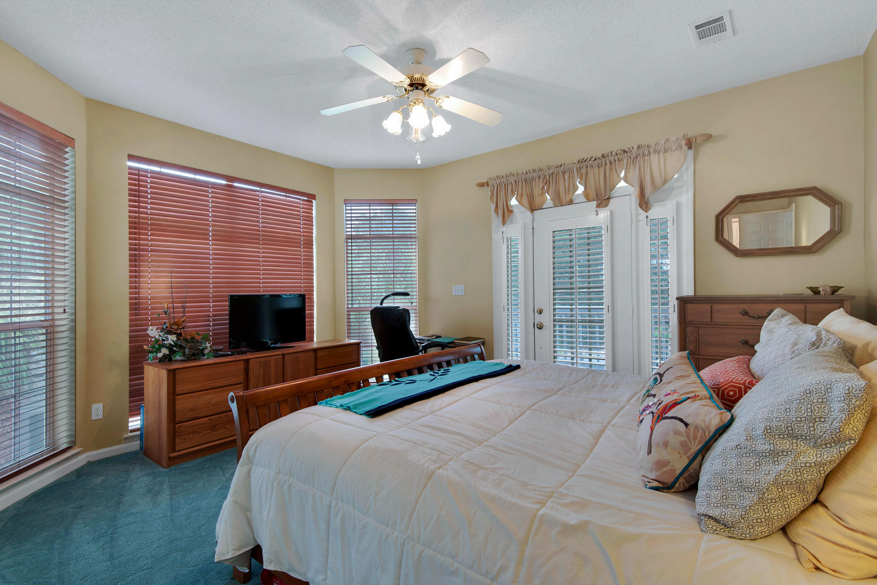 KOKOMO KOVE - Residential