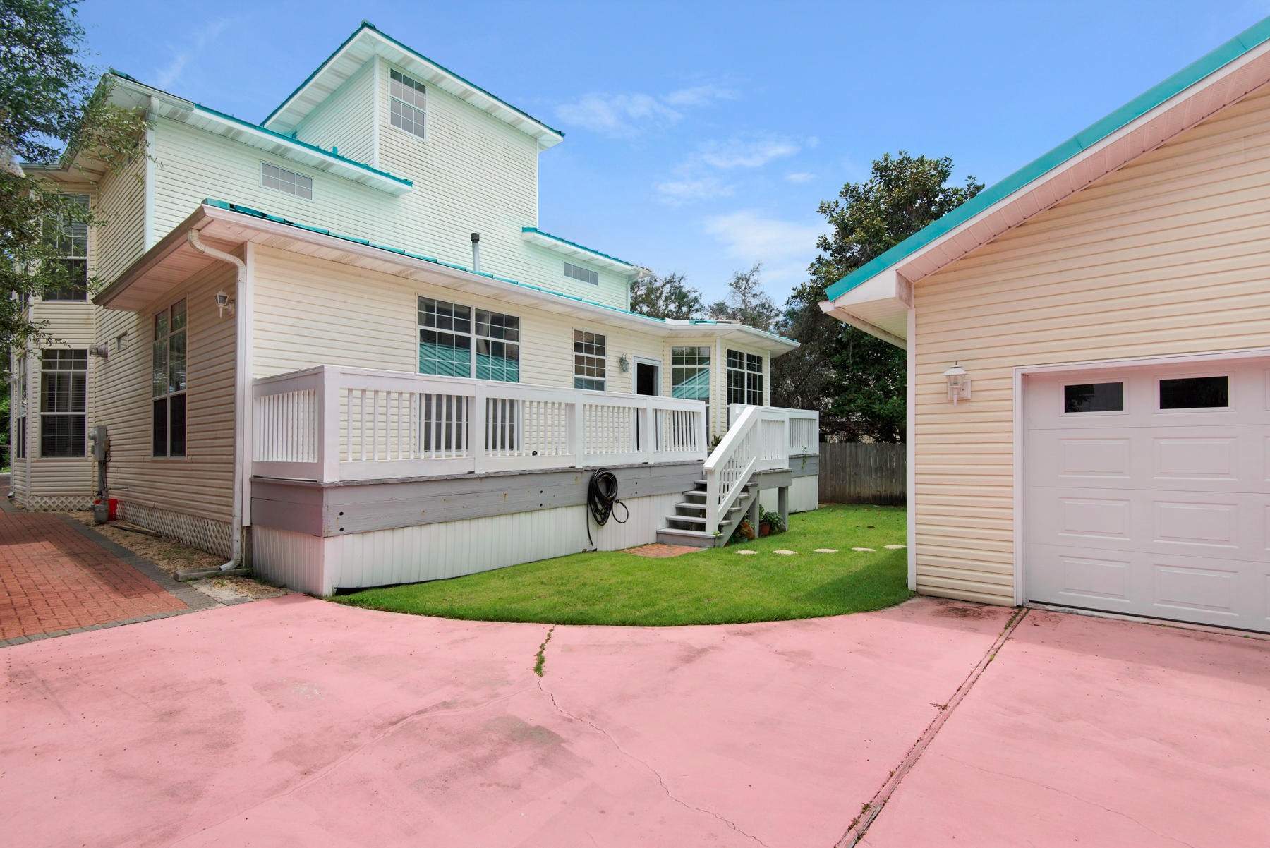 KOKOMO KOVE - Residential