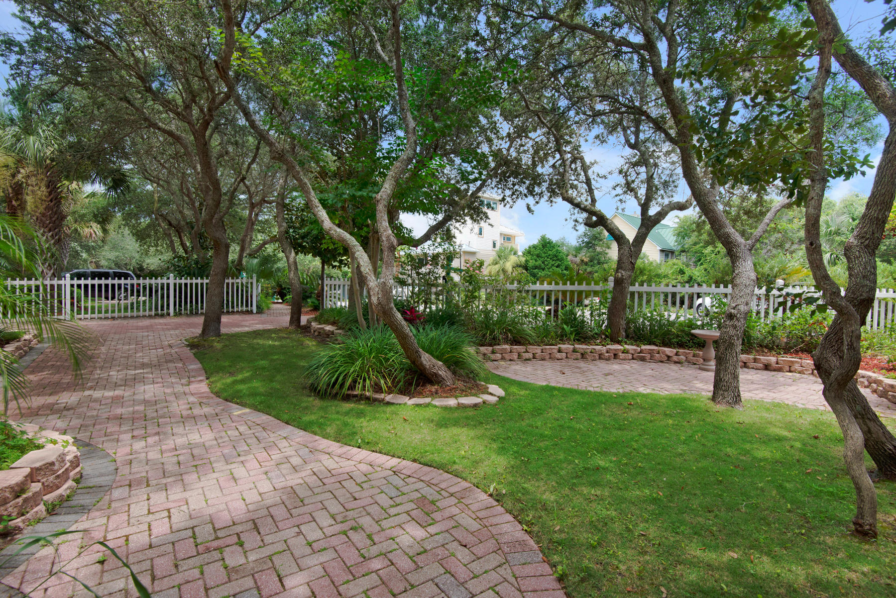 KOKOMO KOVE - Residential