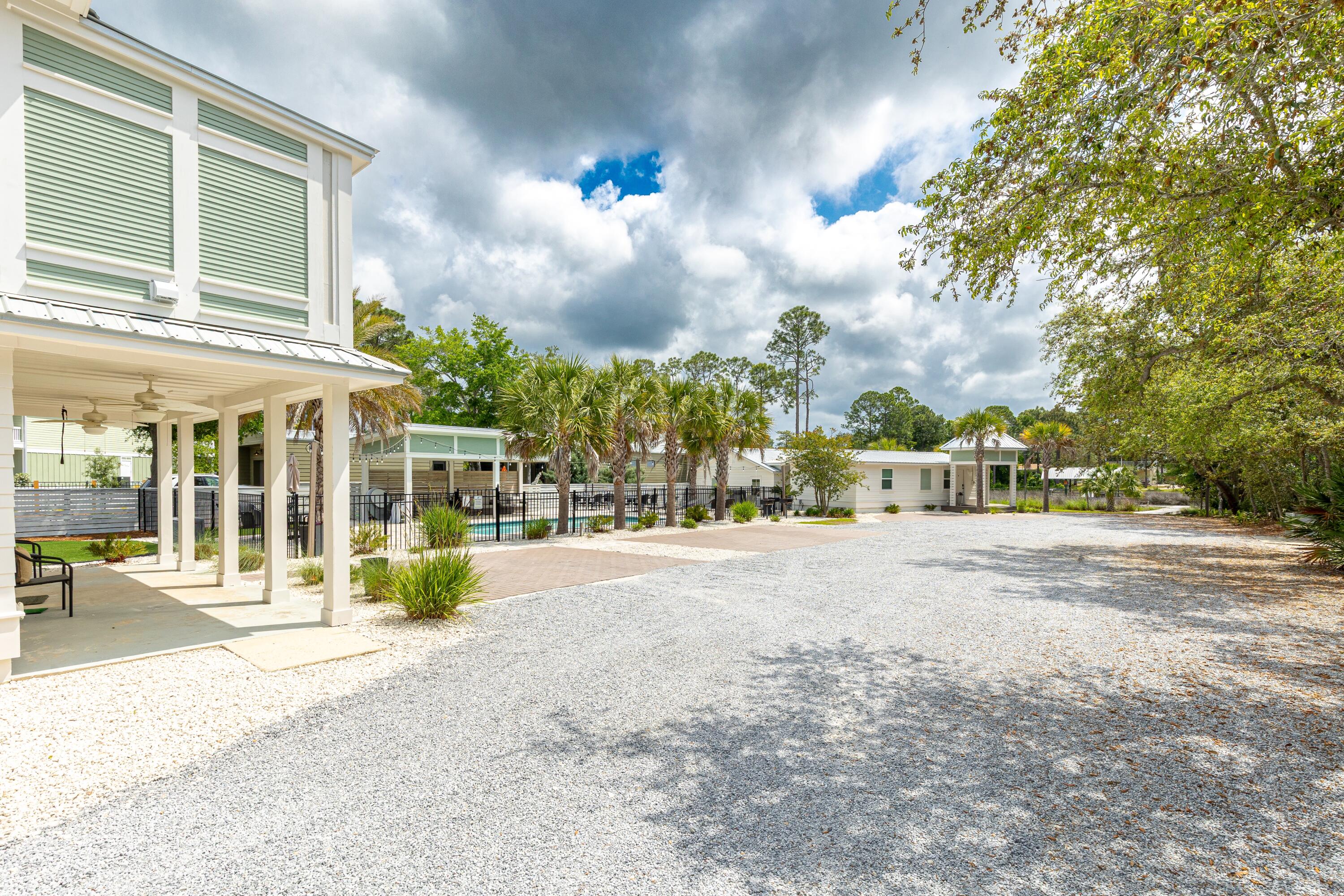 MACK BAYOU ESTATES - Residential