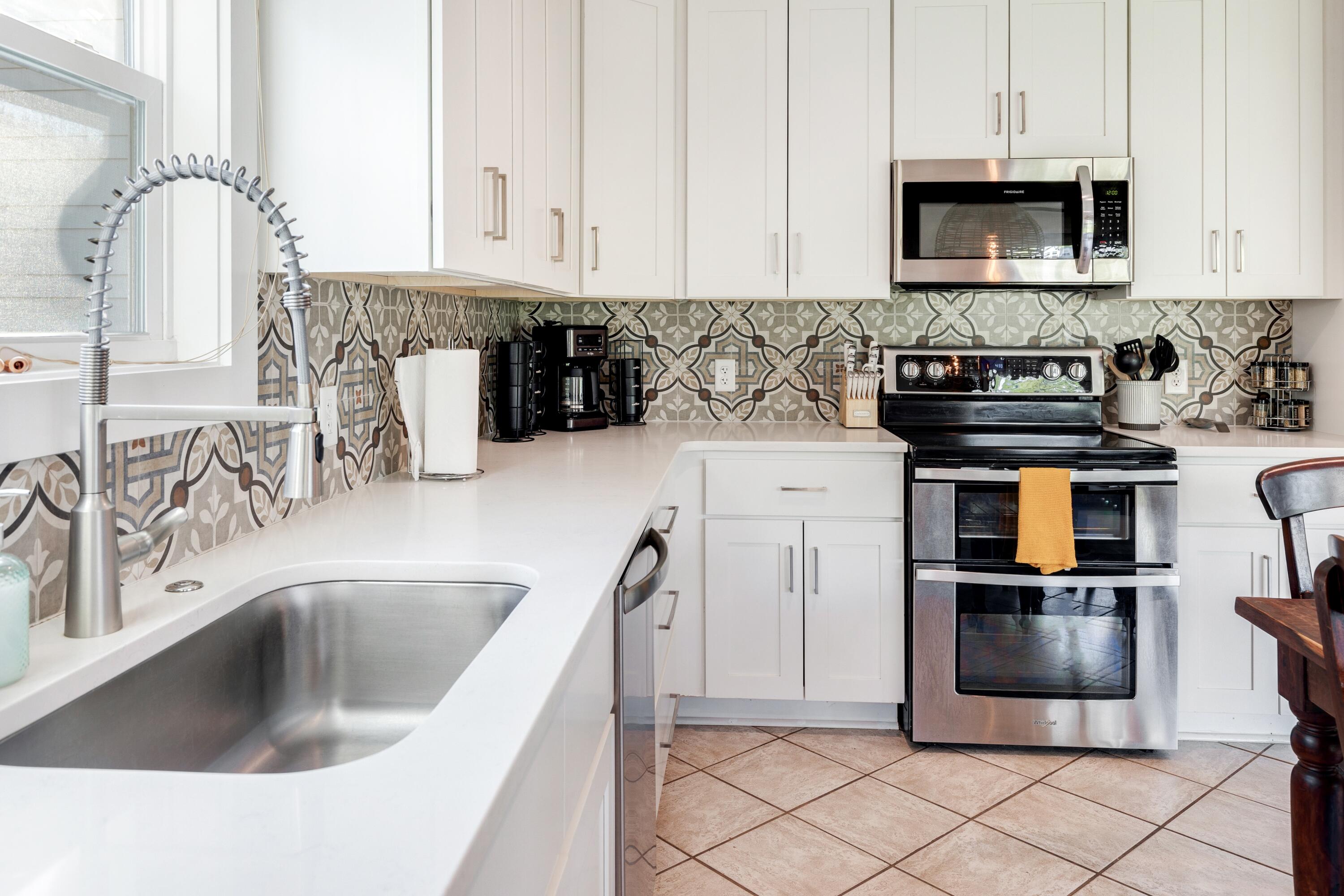 MACK BAYOU ESTATES - Residential