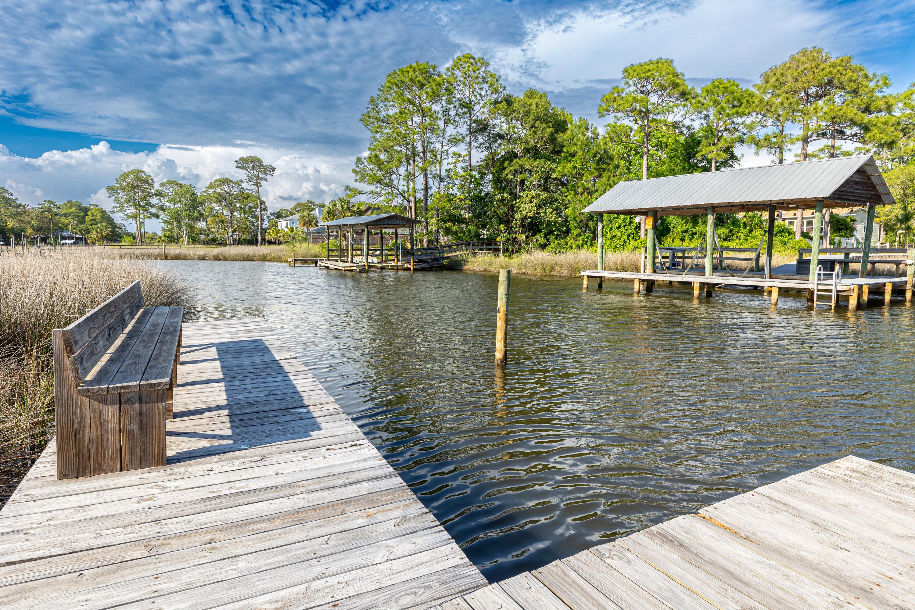 MACK BAYOU ESTATES - Residential