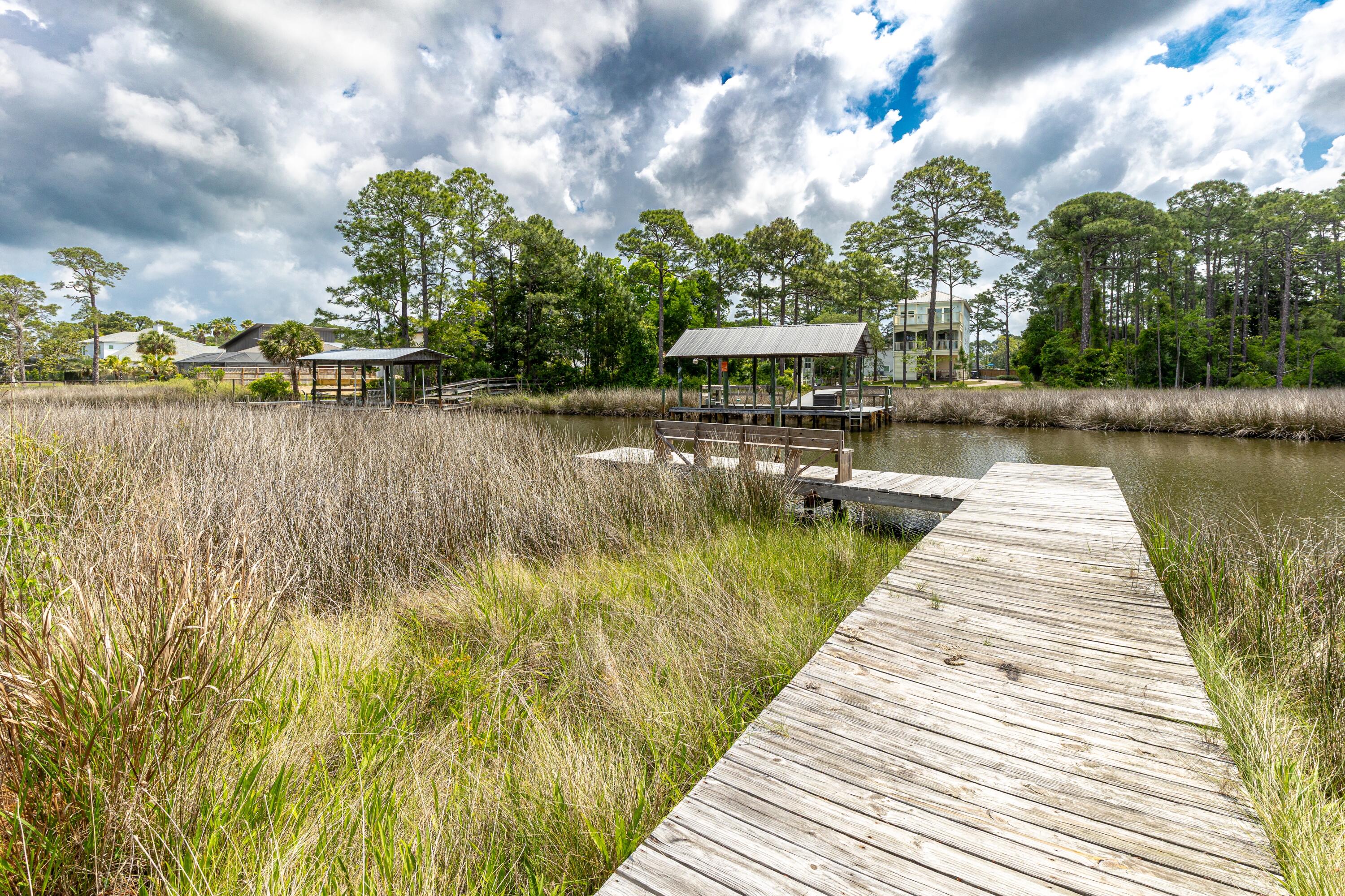 MACK BAYOU ESTATES - Residential