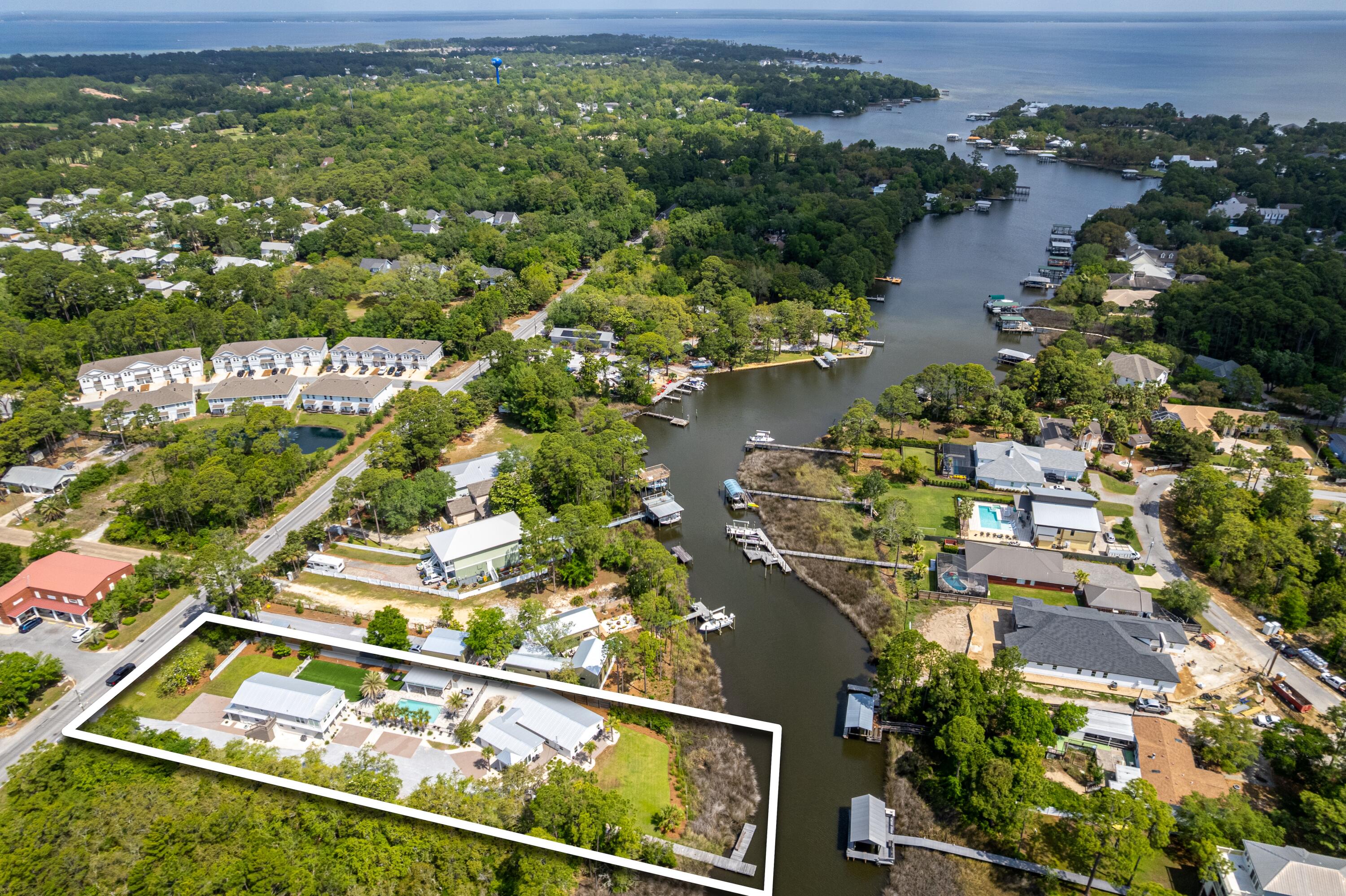 MACK BAYOU ESTATES - Residential