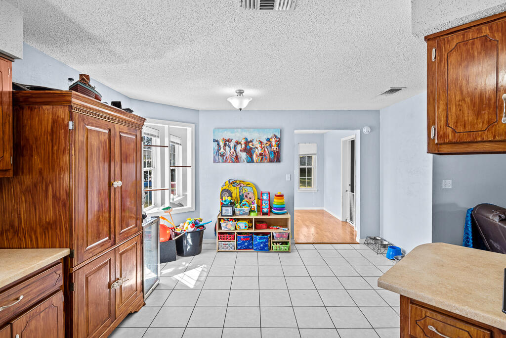 NORTHVIEW ESTATES 3RD ADDN - Residential