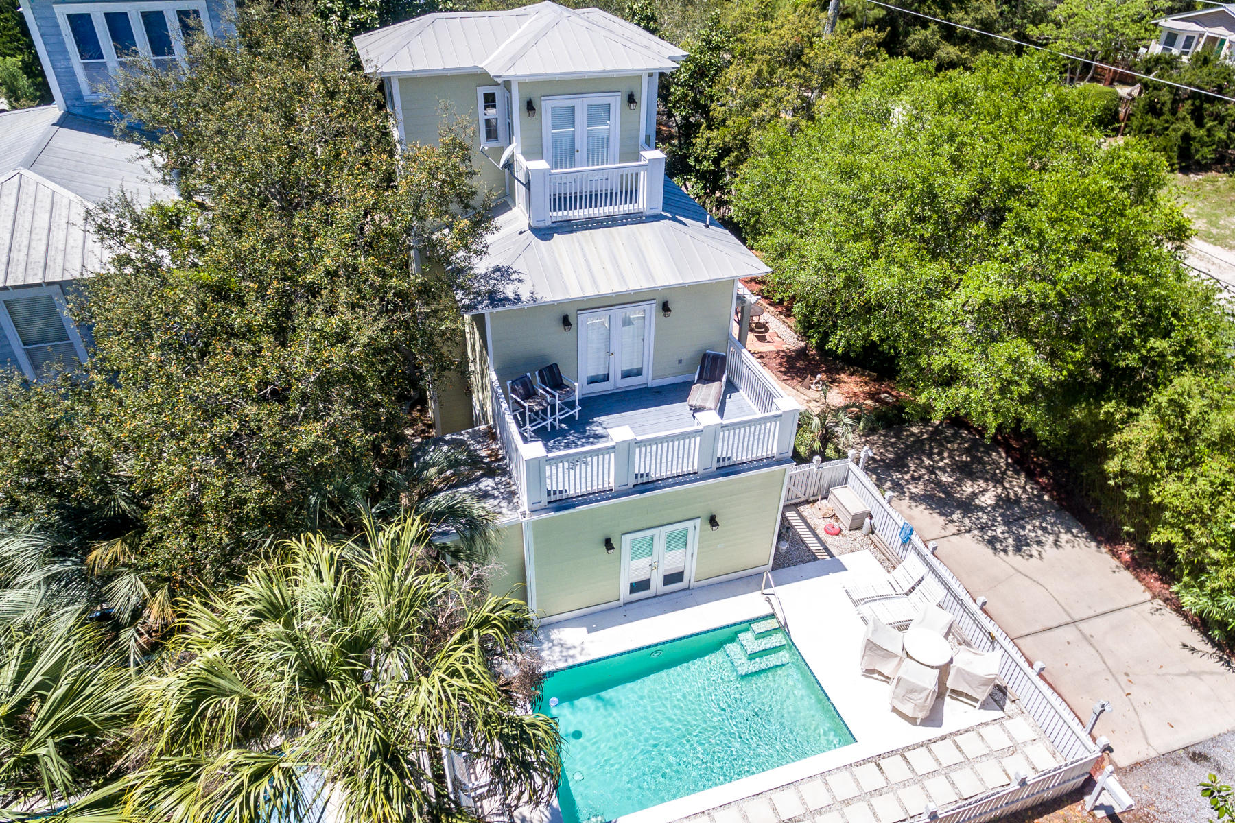 SUNRISE BEACH - Residential