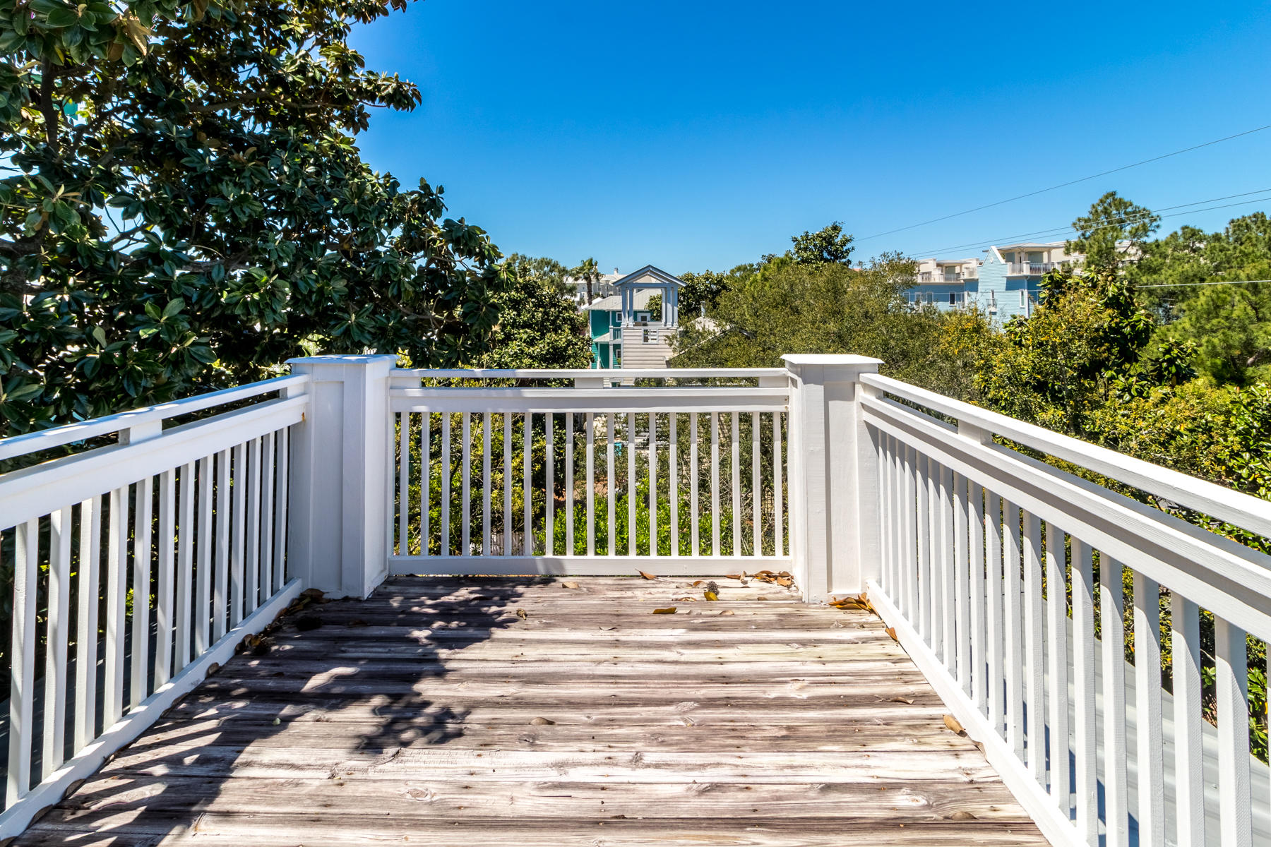 SUNRISE BEACH - Residential