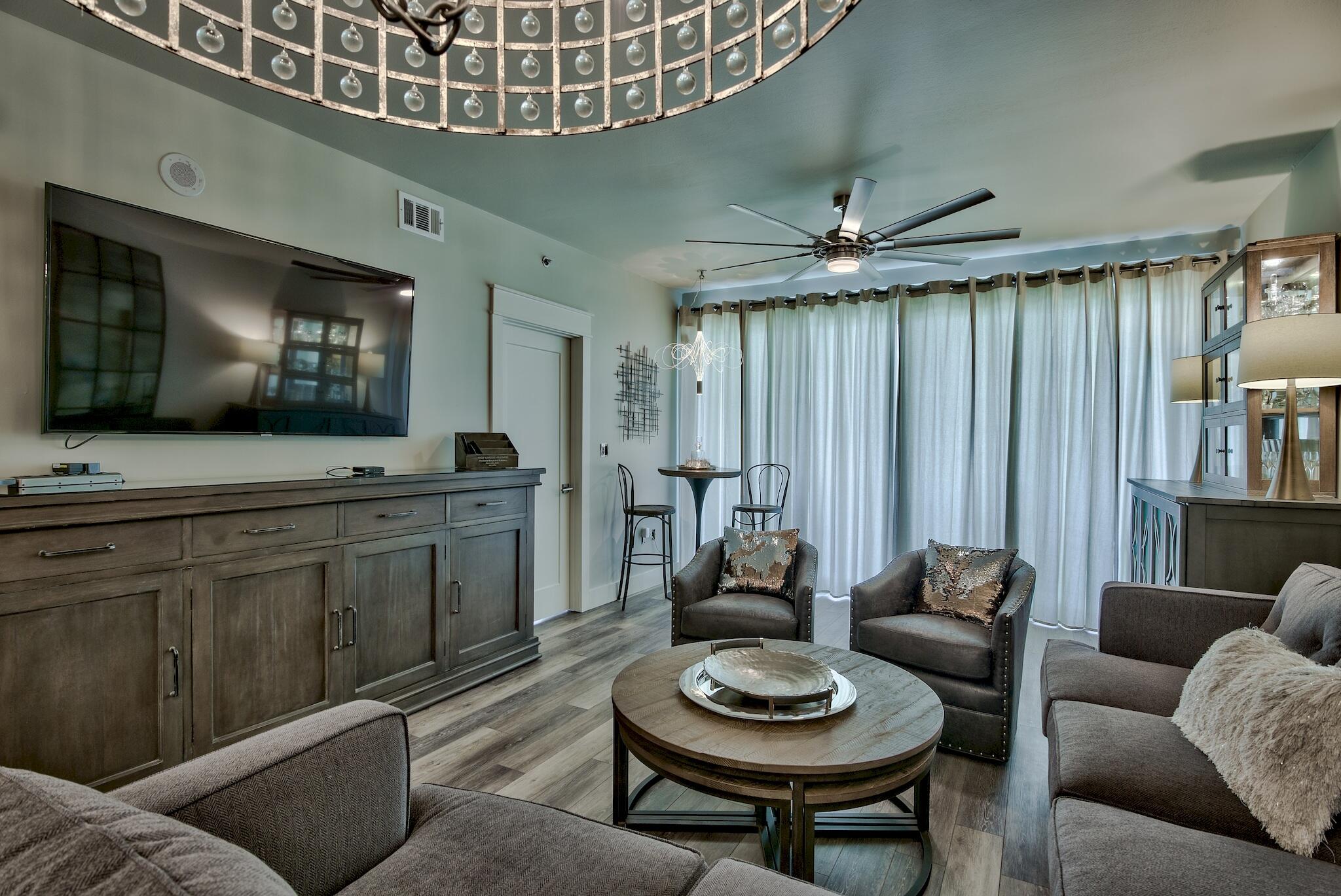 LEEWARD KEY - Residential