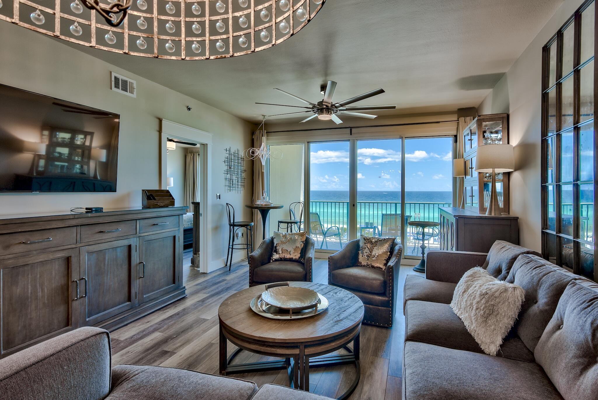 LEEWARD KEY - Residential