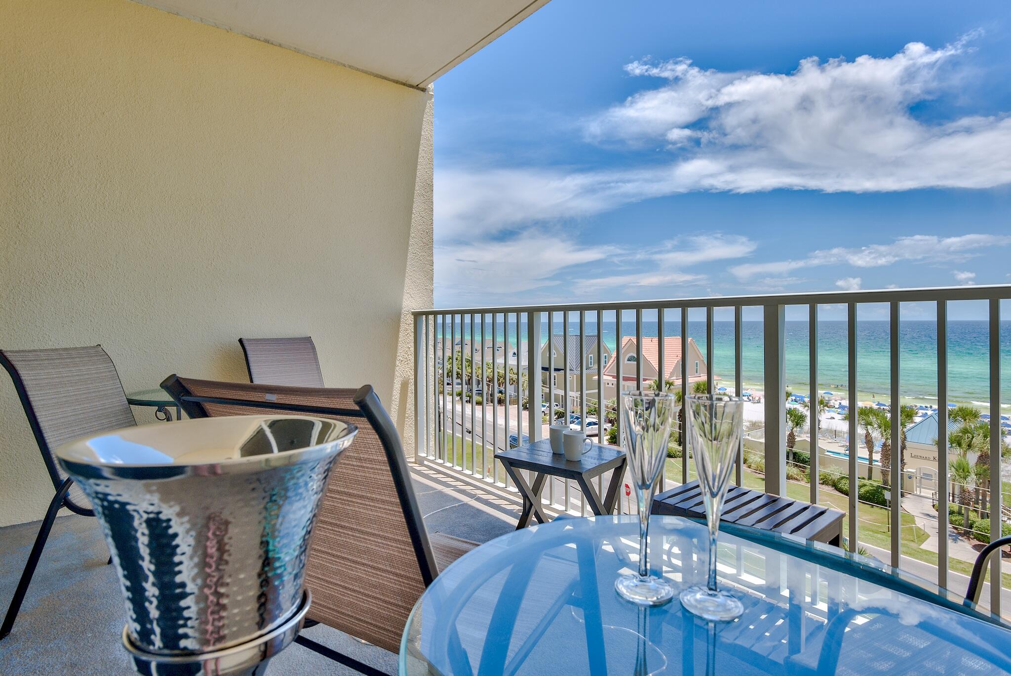 LEEWARD KEY - Residential