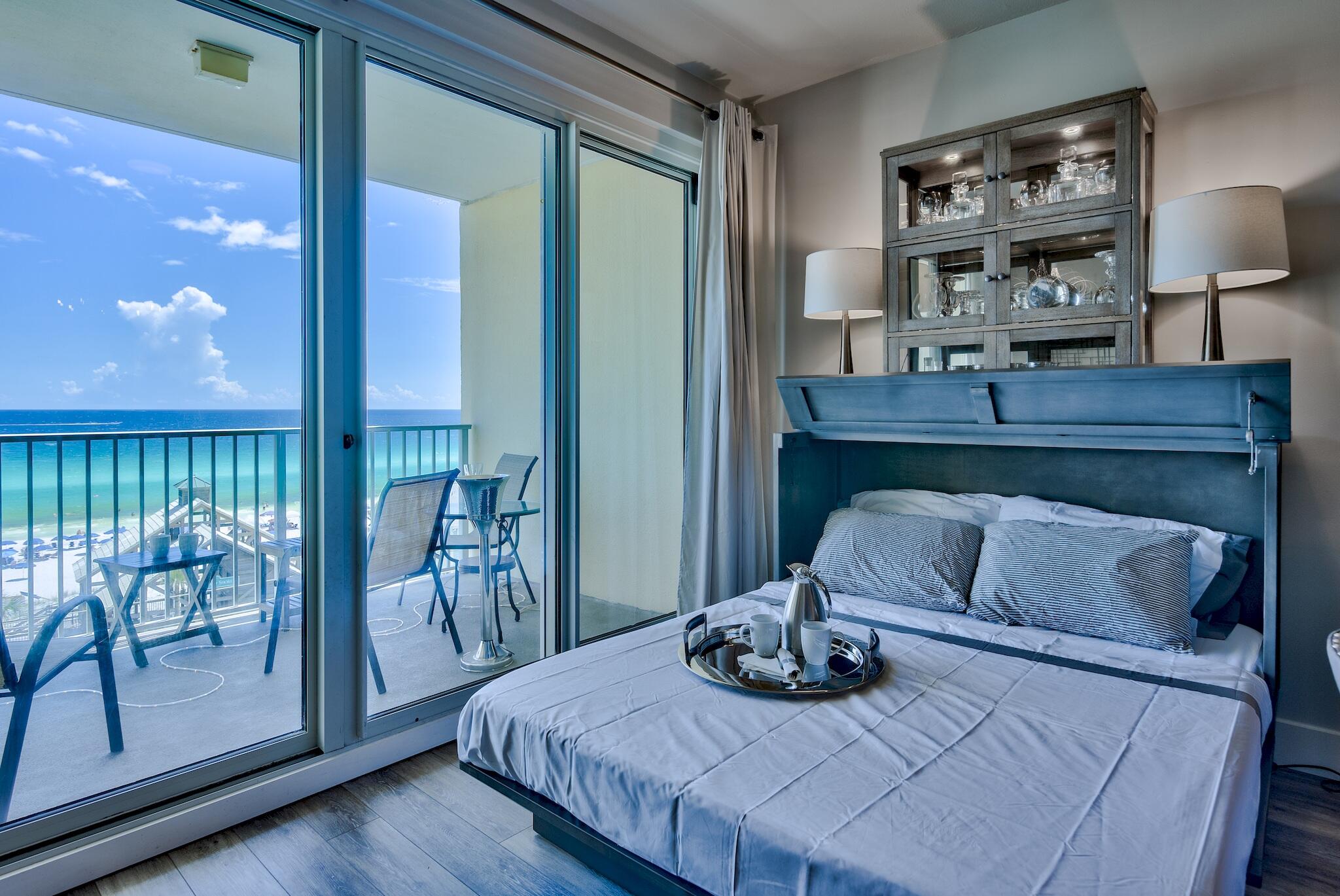 LEEWARD KEY - Residential