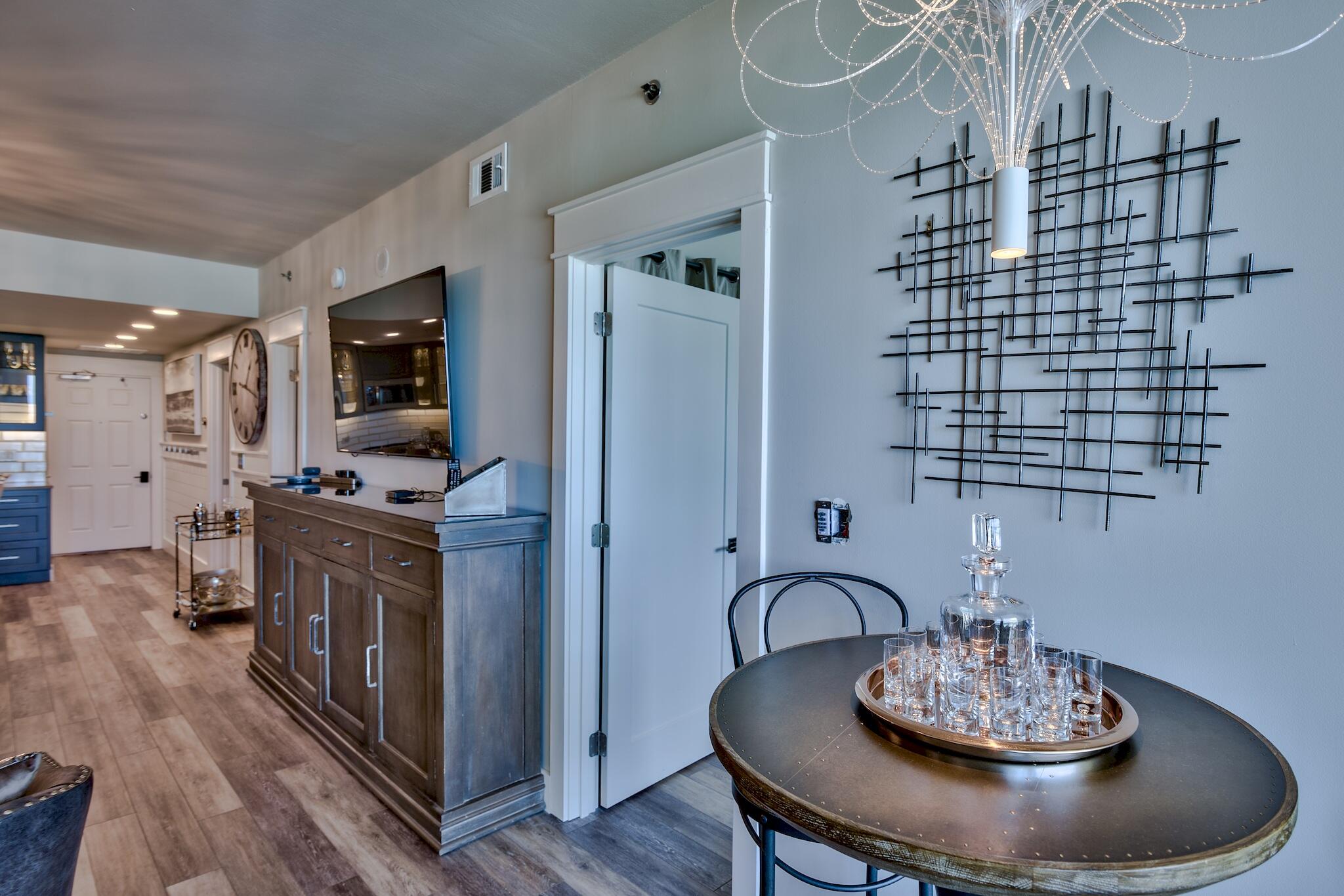 LEEWARD KEY - Residential