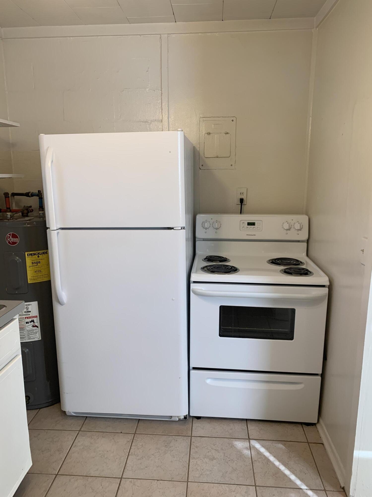 PINEVIEW - Residential Lease