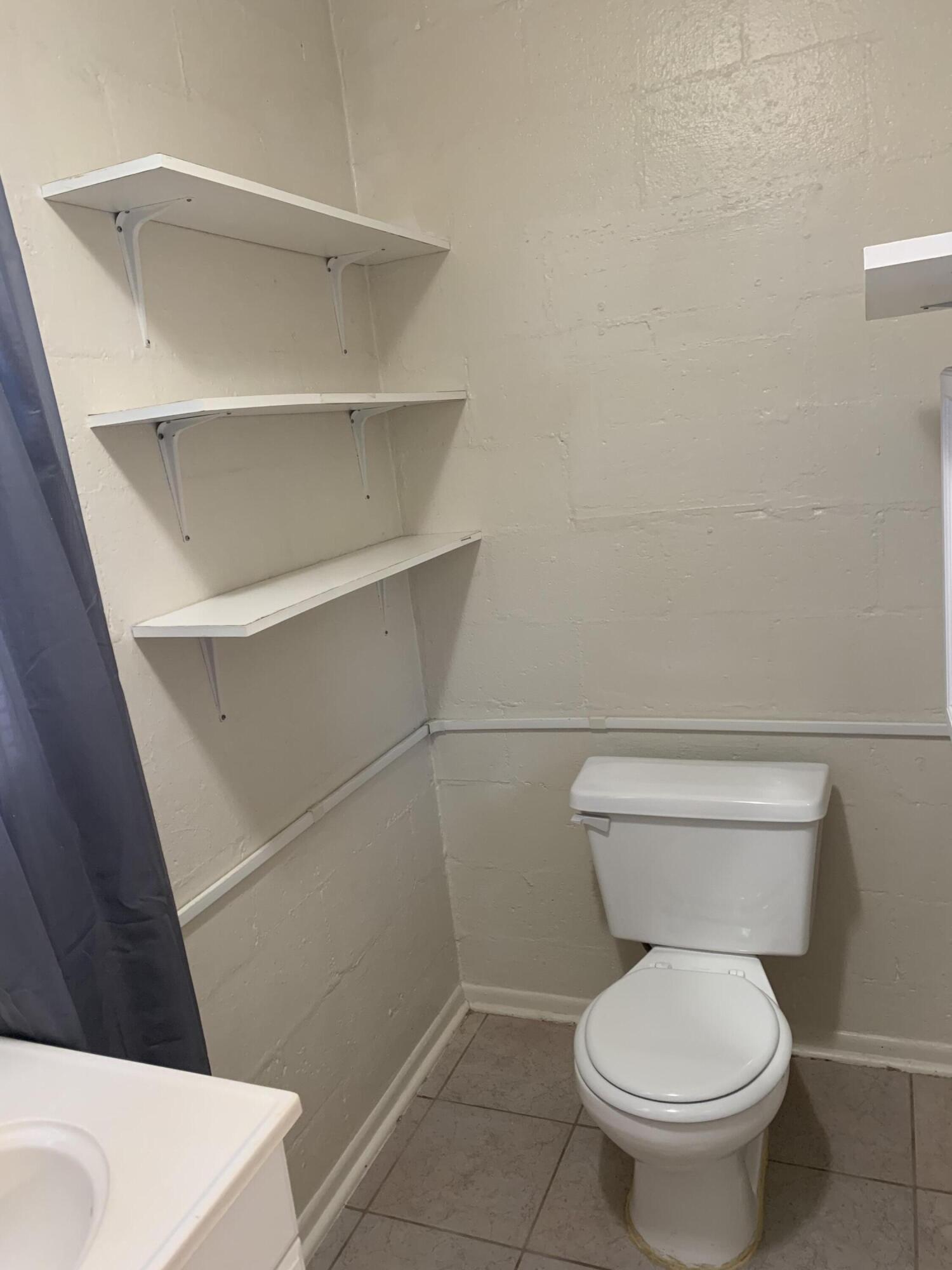 PINEVIEW - Residential Lease