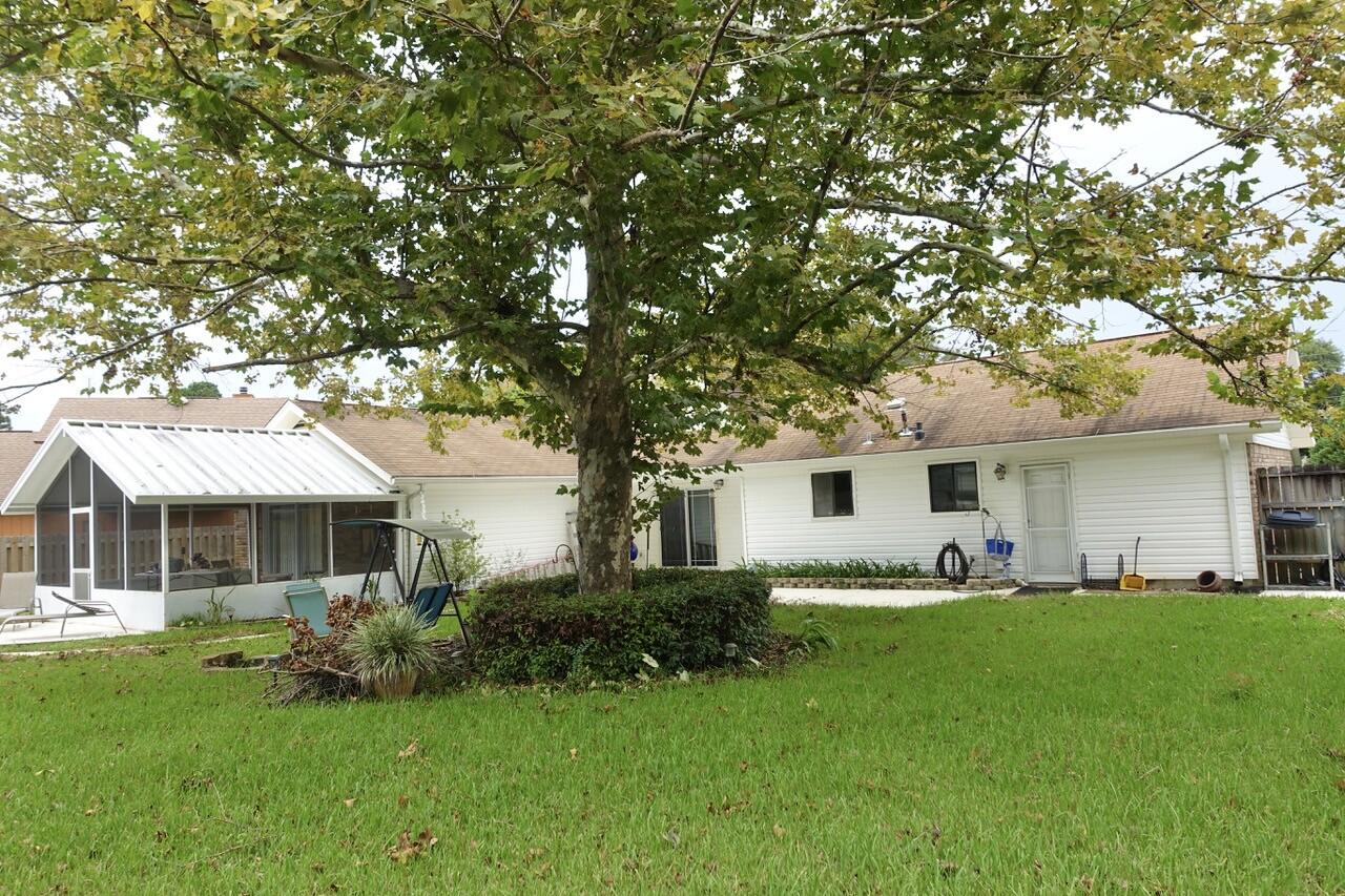 TIMBERLAKE ESTATES - Residential