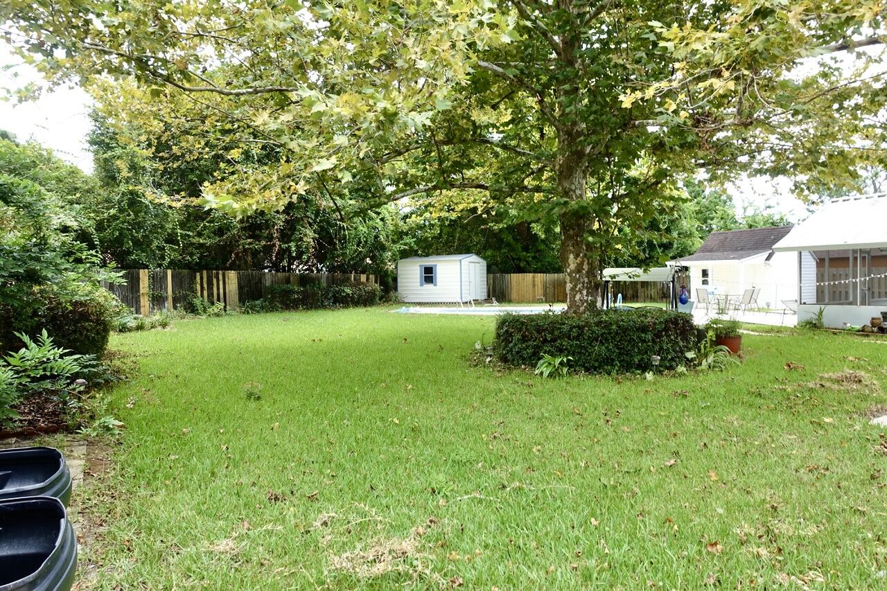 TIMBERLAKE ESTATES - Residential