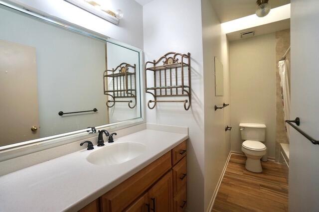 TIMBERLAKE ESTATES - Residential