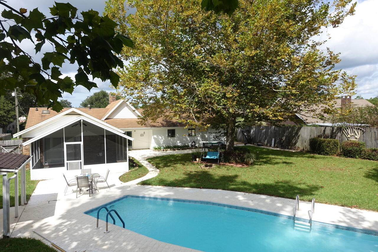 TIMBERLAKE ESTATES - Residential