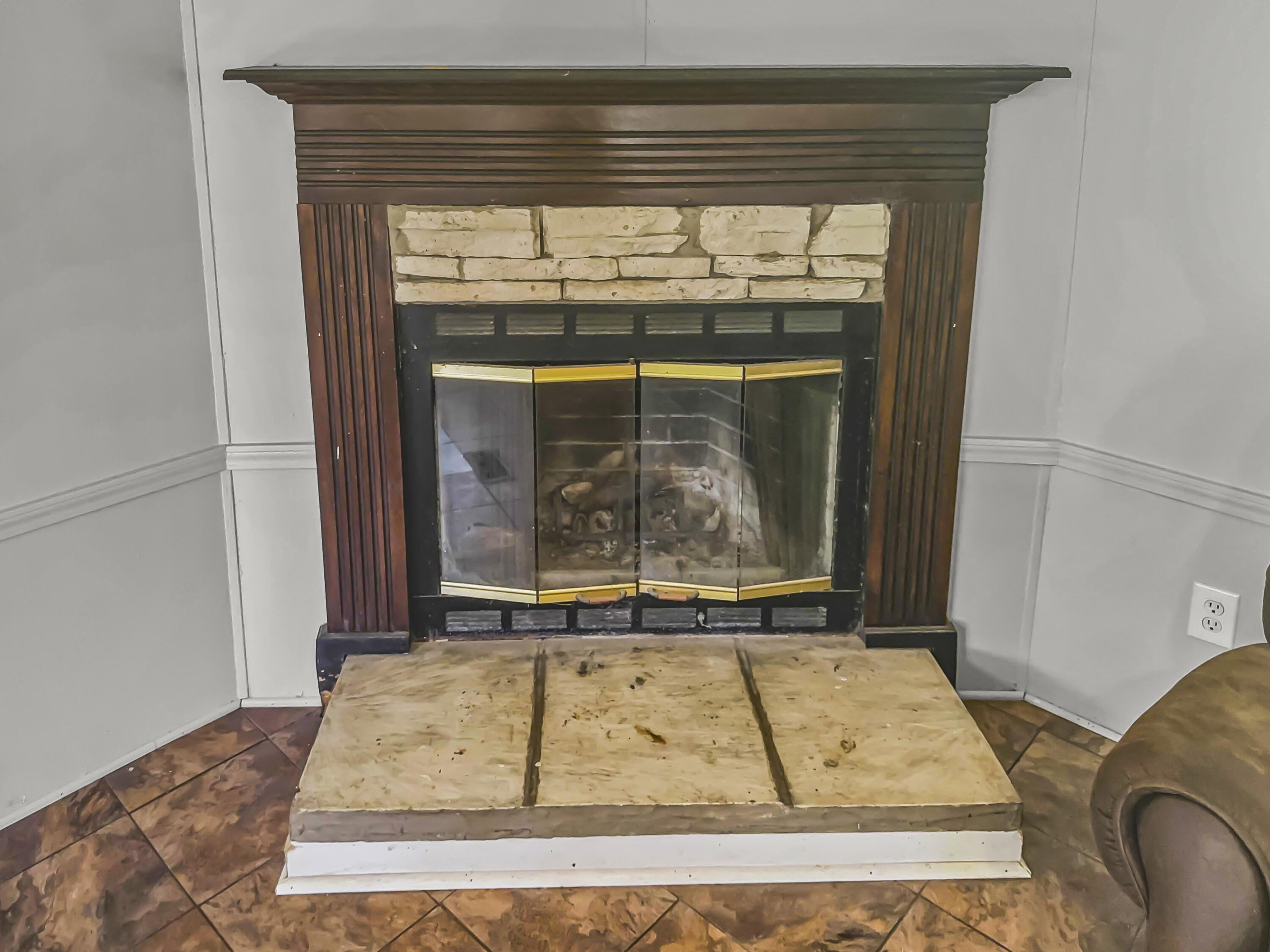 LAKESHORE HEIGHTS - Residential