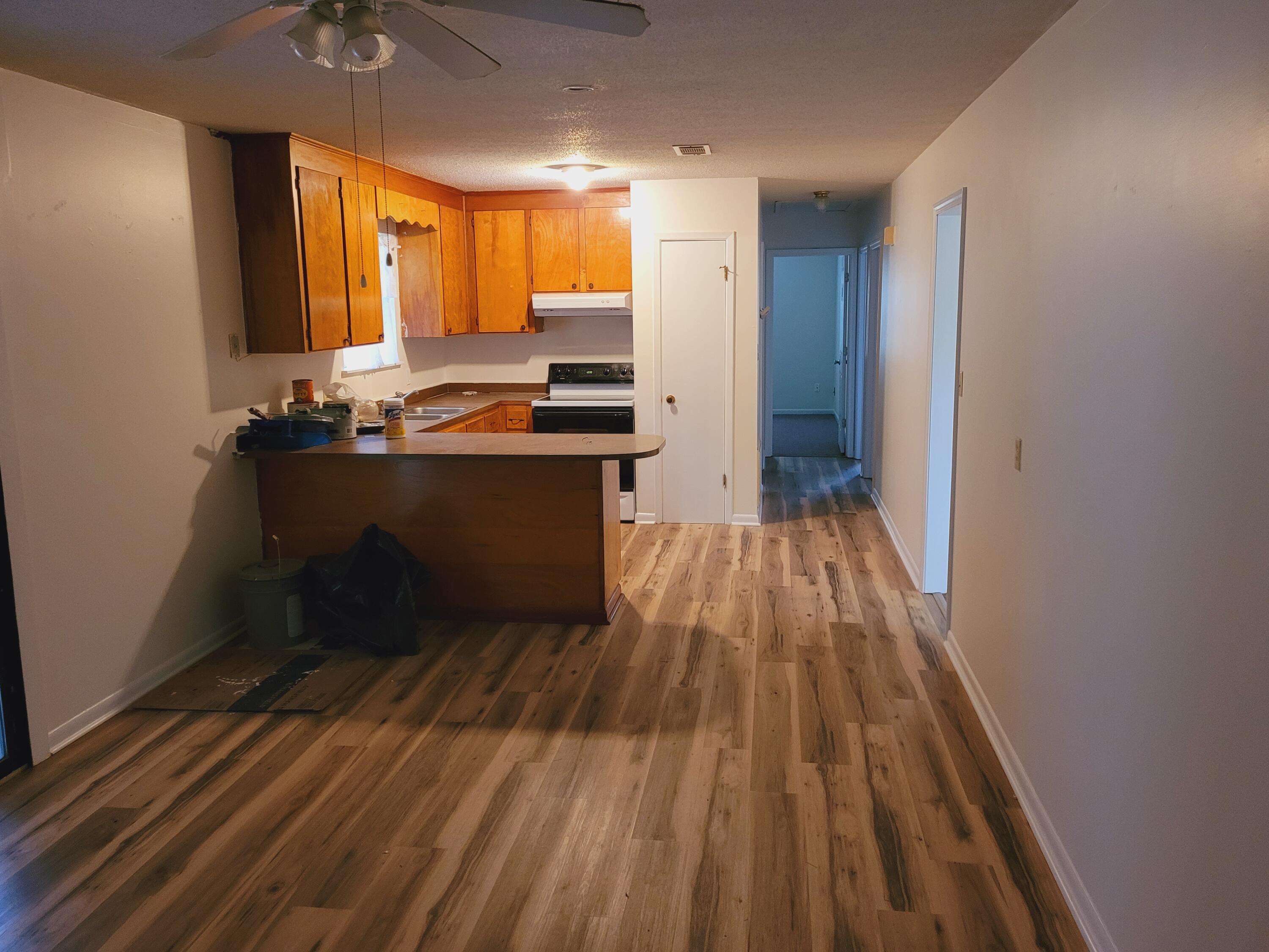 ADAMS POWELL EAST - Residential