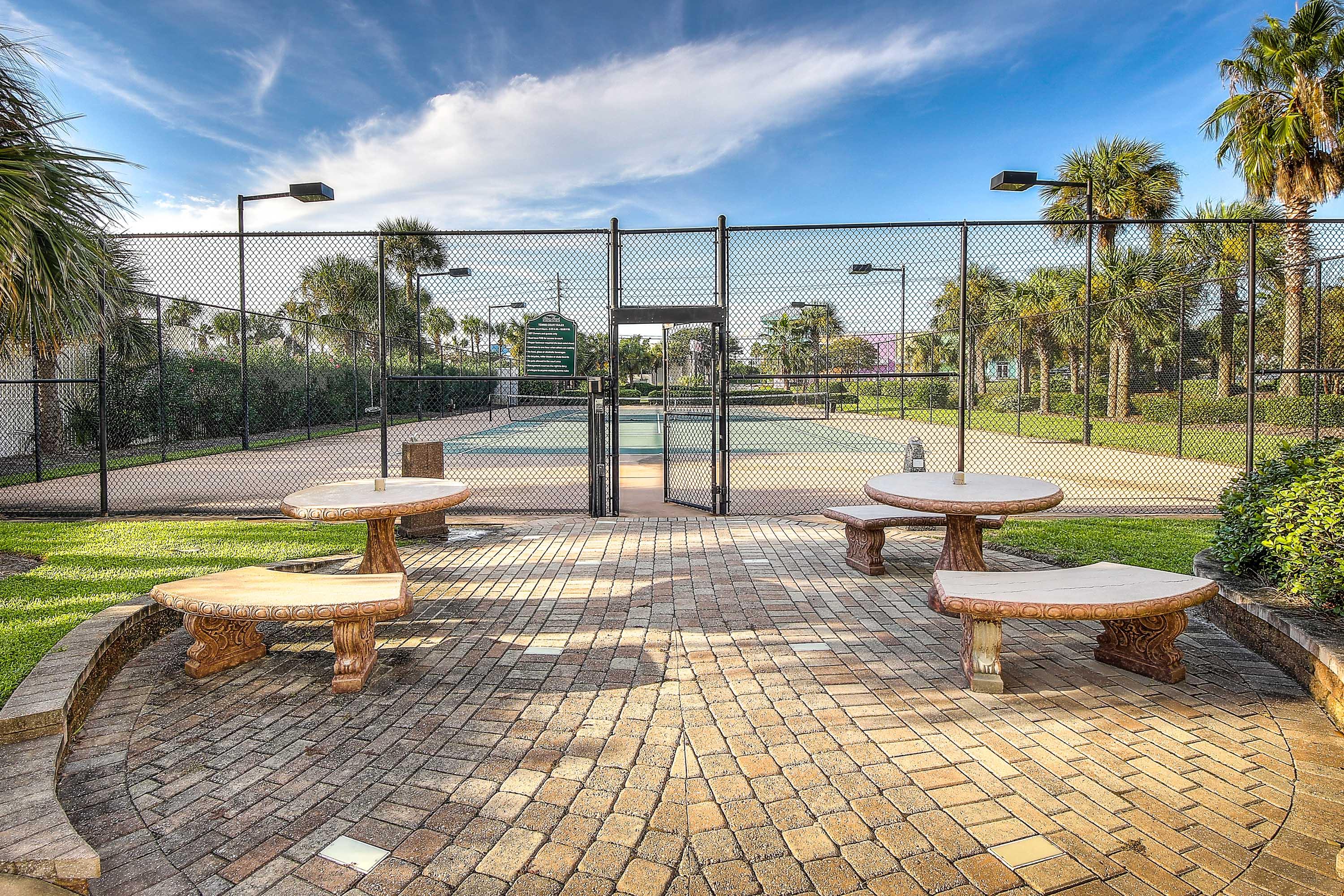 SILVER BEACH TOWERS WEST - Residential