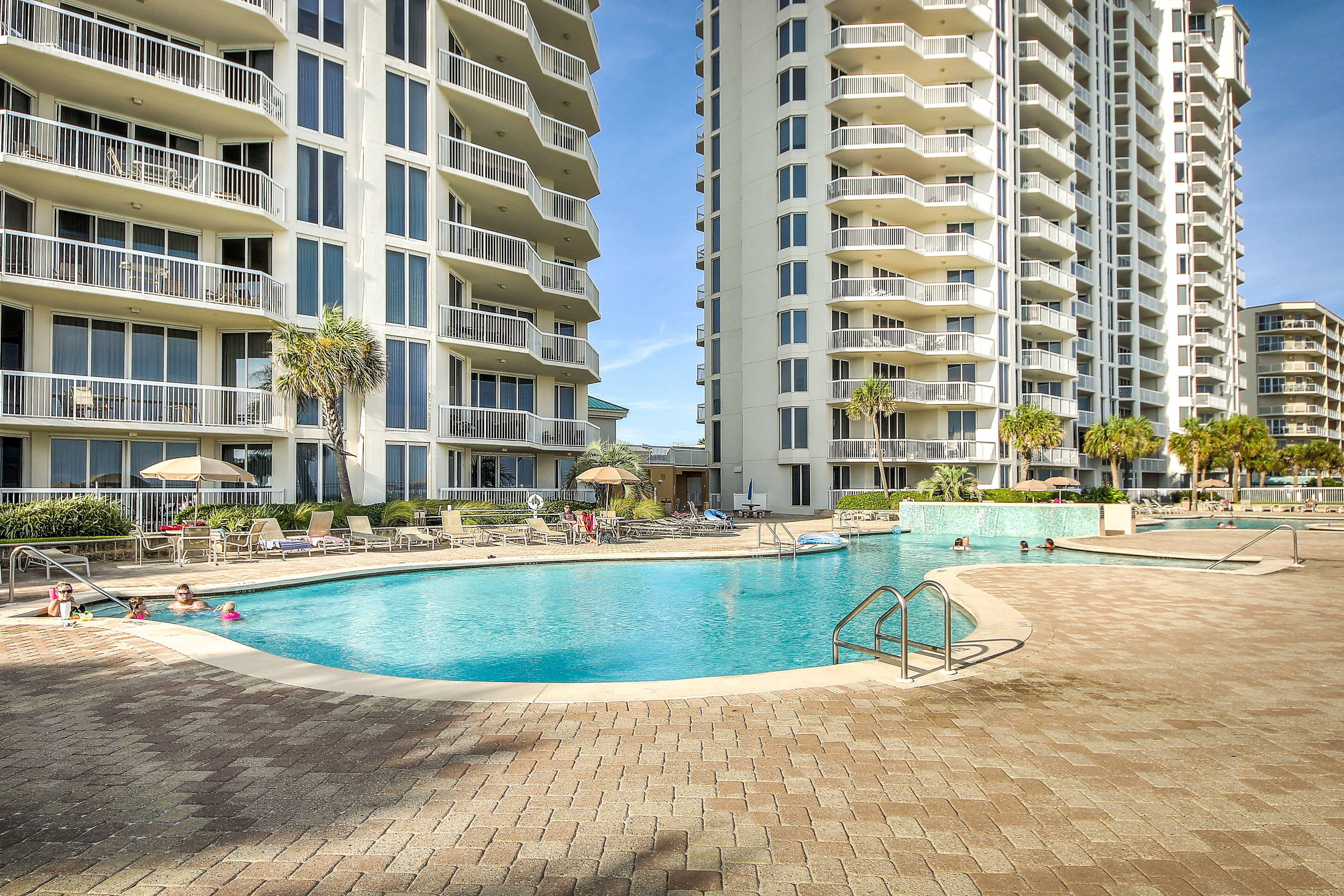 SILVER BEACH TOWERS WEST - Residential