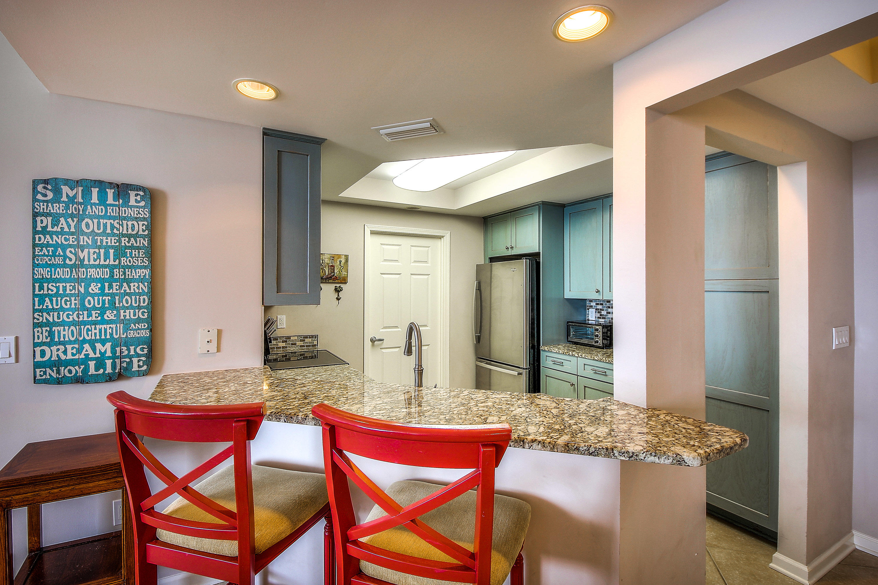 SILVER BEACH TOWERS WEST - Residential