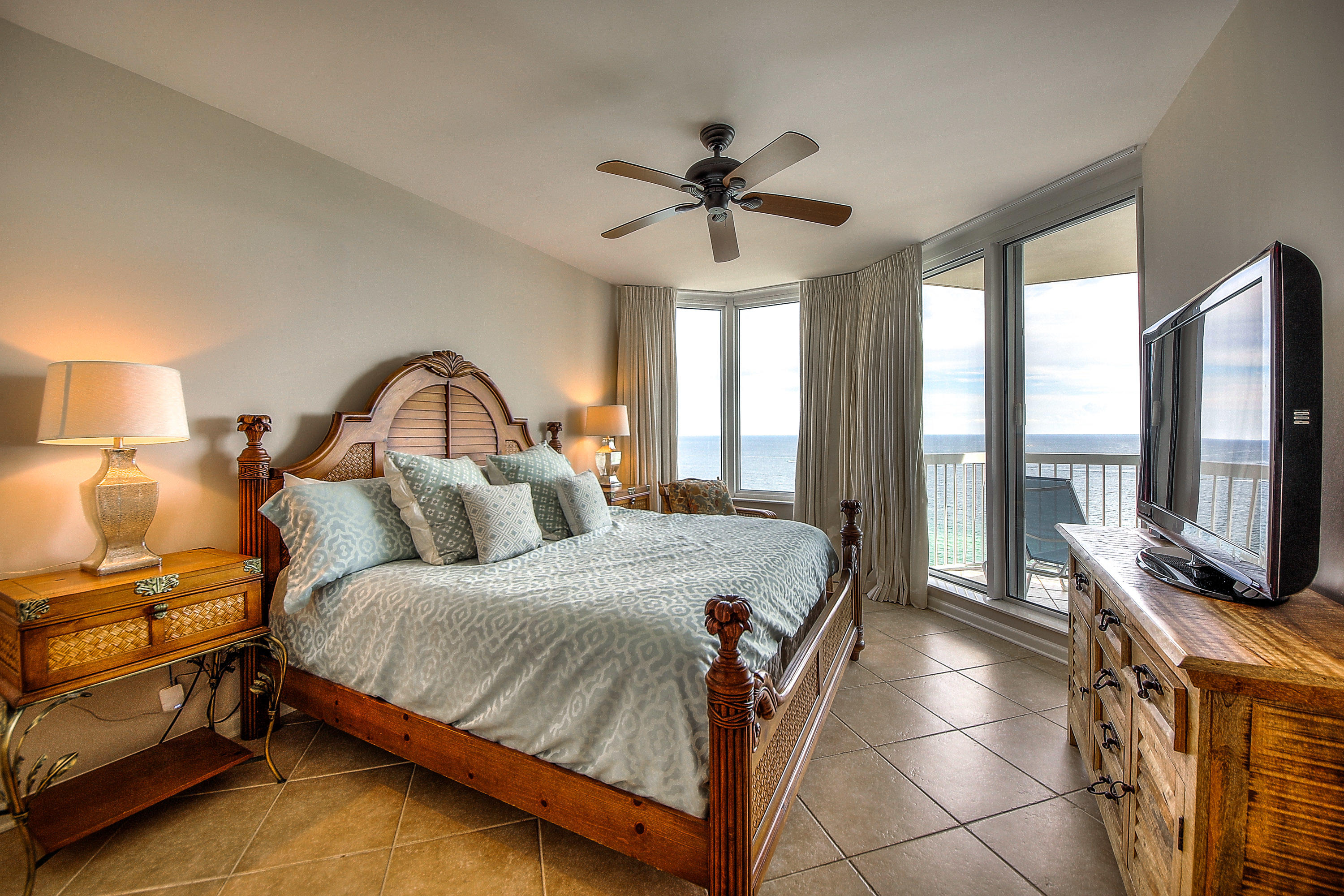 SILVER BEACH TOWERS WEST - Residential