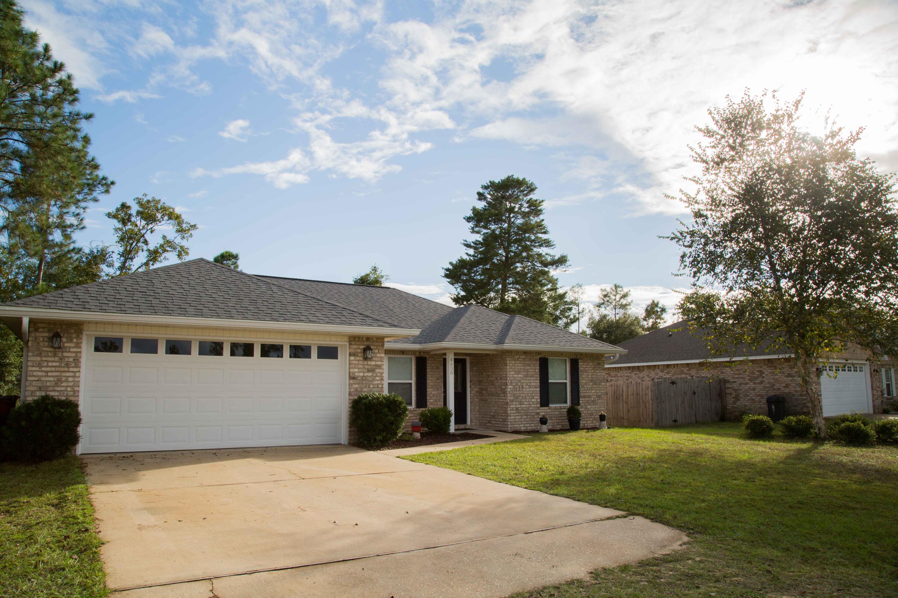 THE PINES - Residential