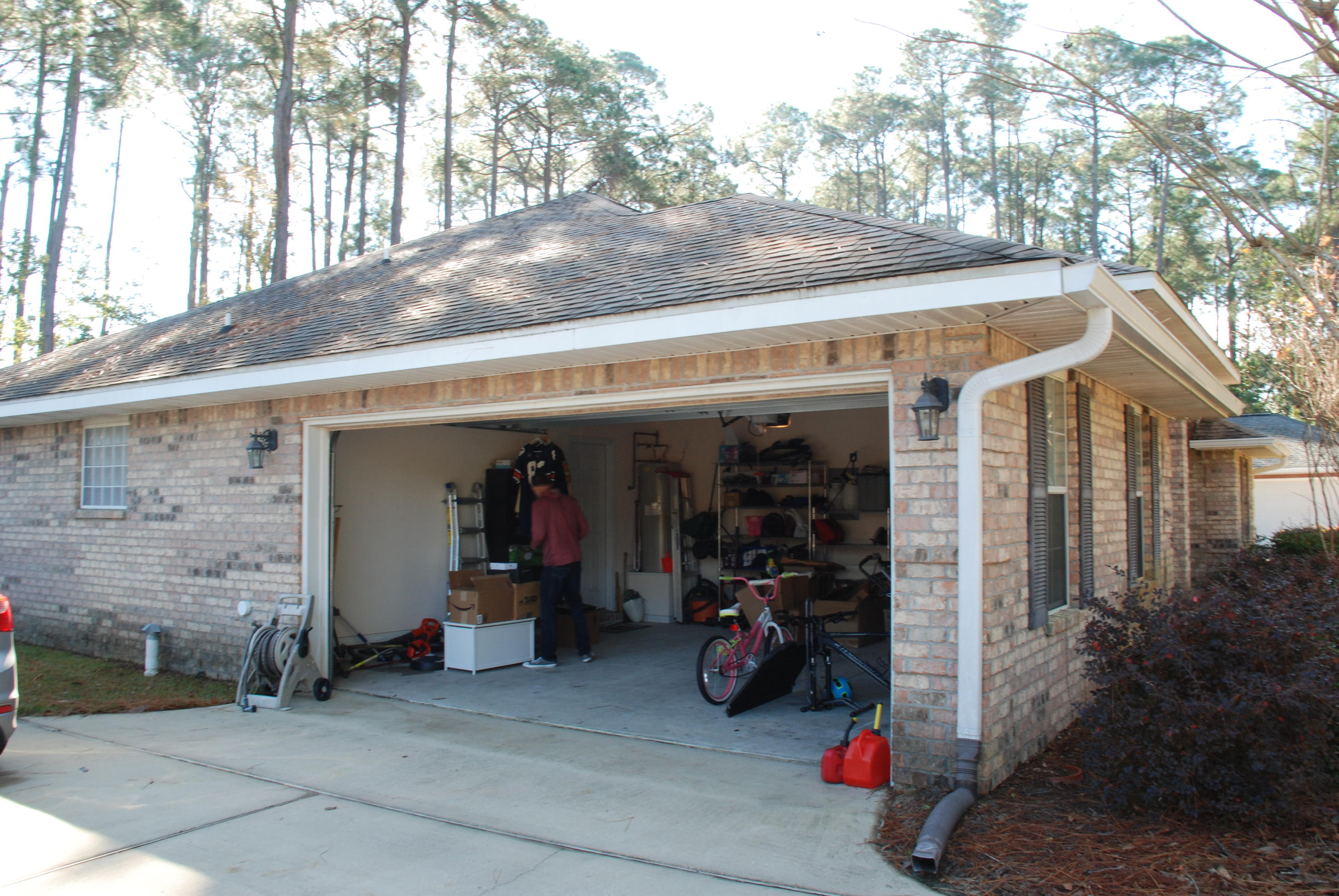 DRIFTWOOD ESTATES - Residential Lease