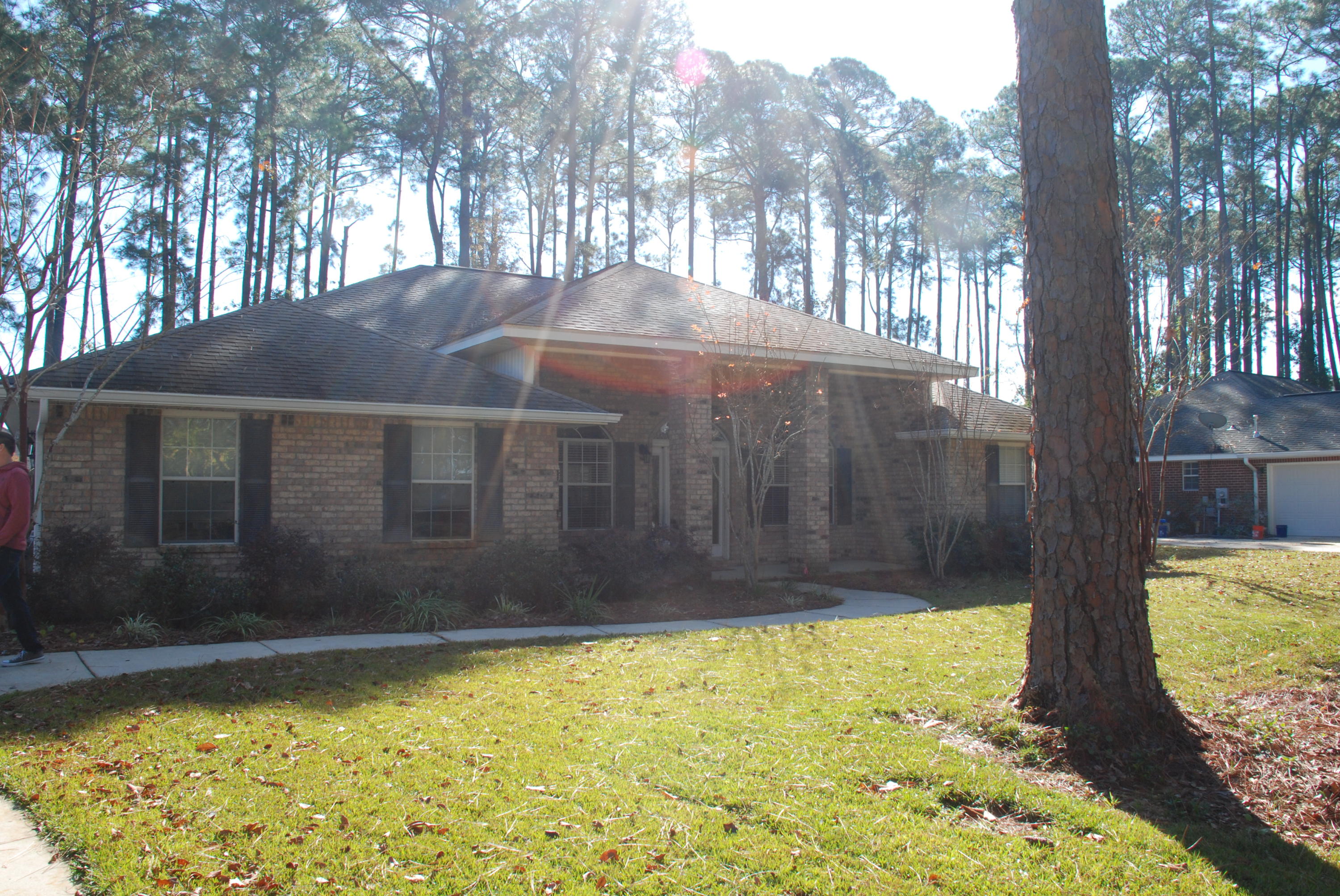 DRIFTWOOD ESTATES - Residential Lease