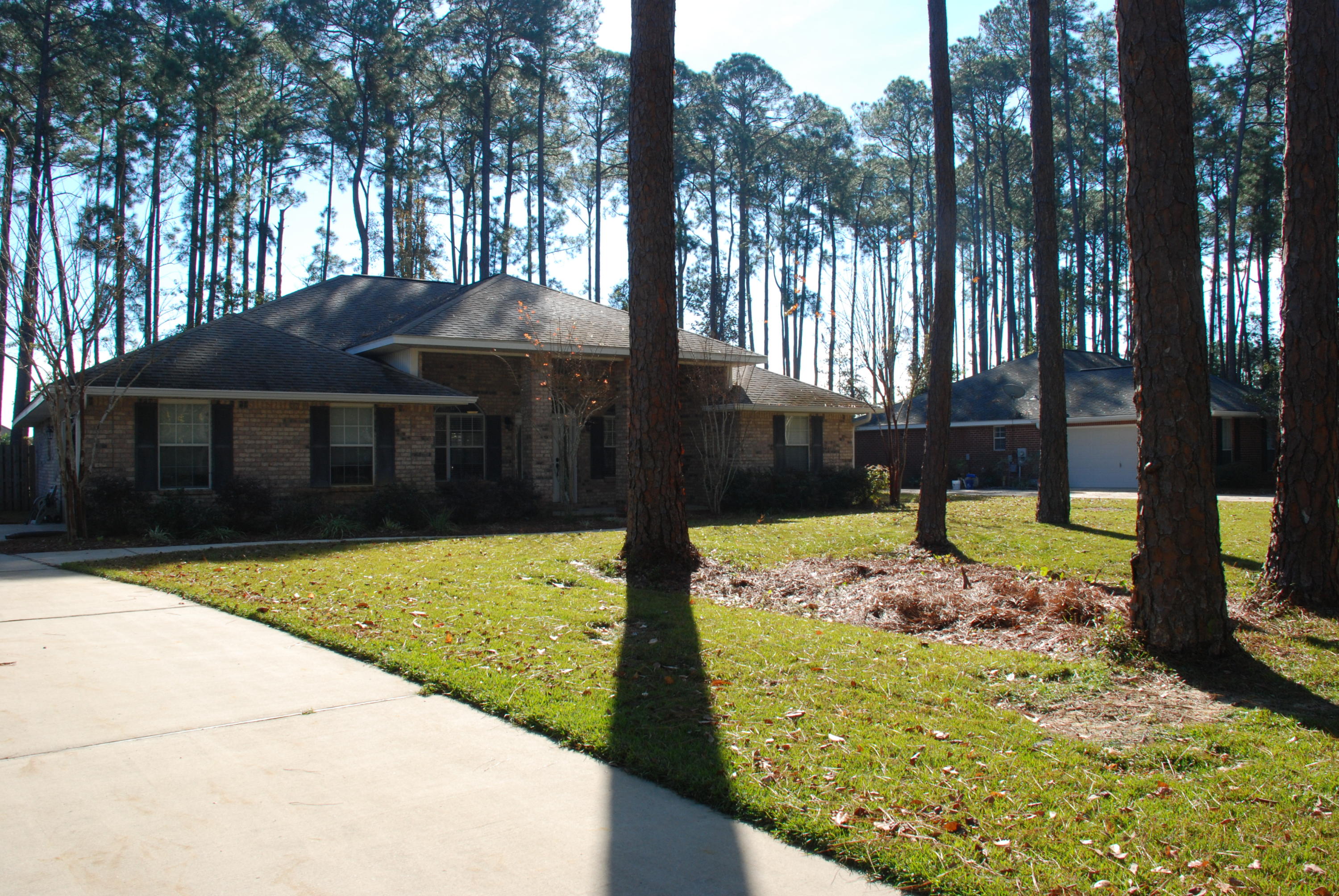 DRIFTWOOD ESTATES - Residential Lease