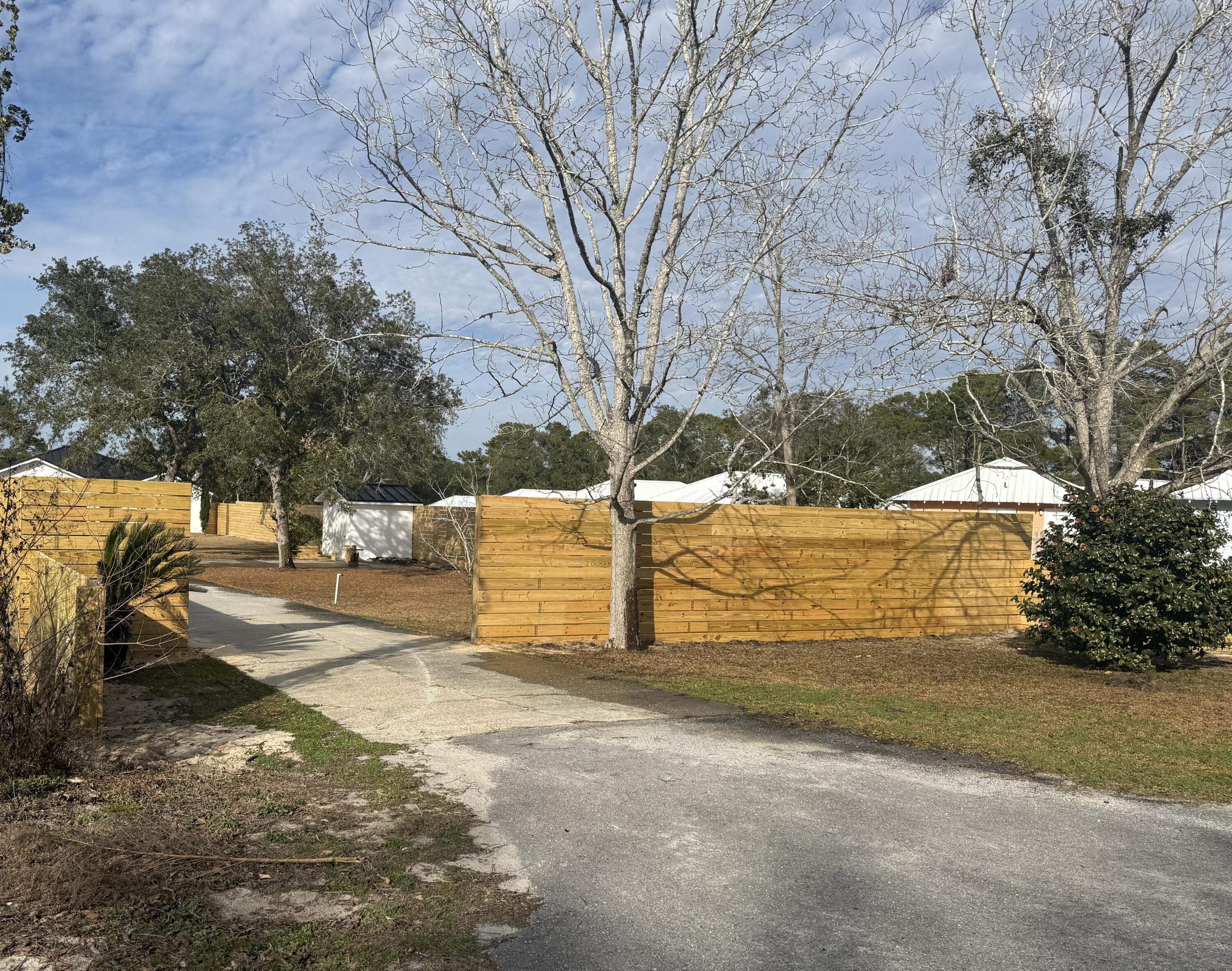 NO RECORDED SUBDIVISION - Residential