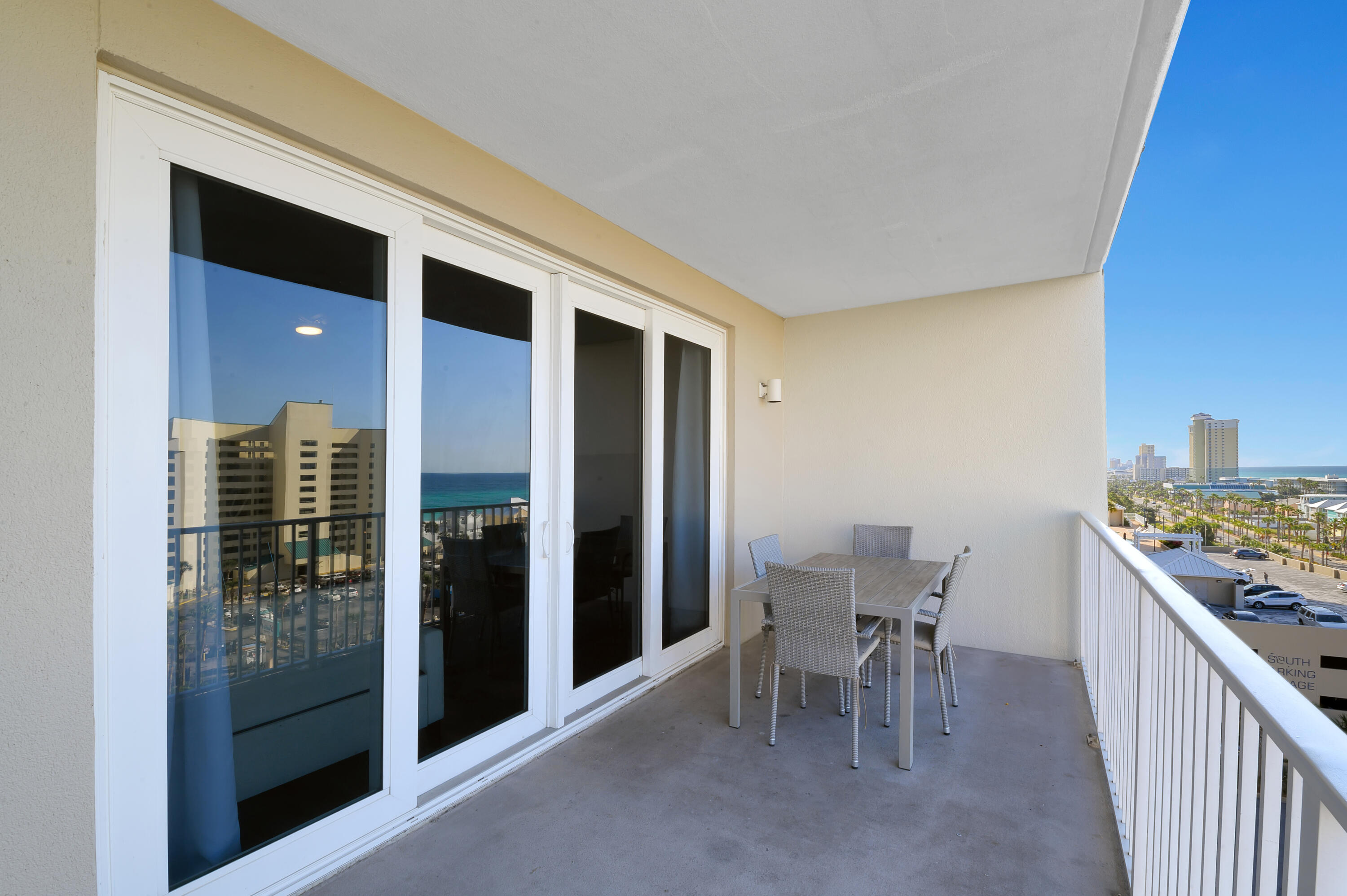 LAKETOWN WHARF - Residential