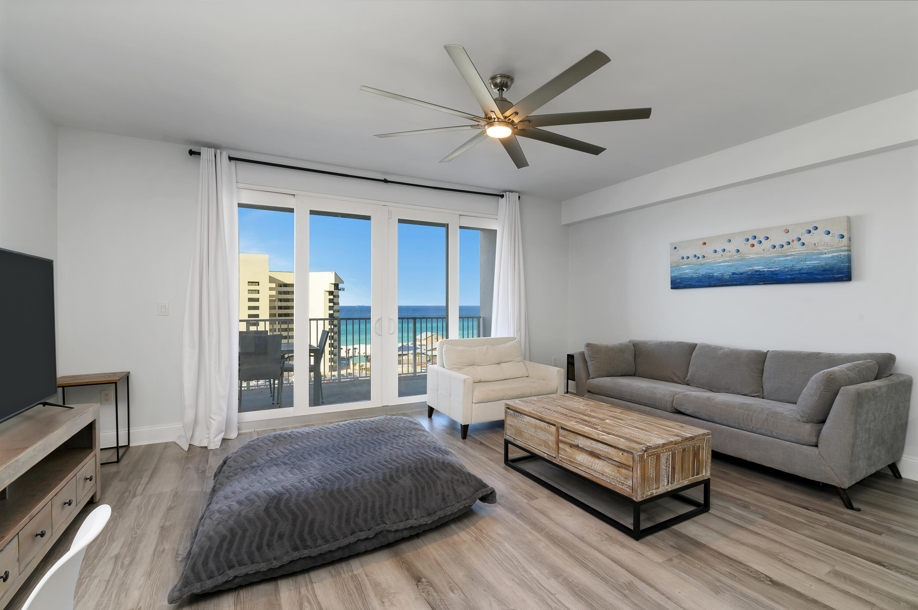 LAKETOWN WHARF - Residential