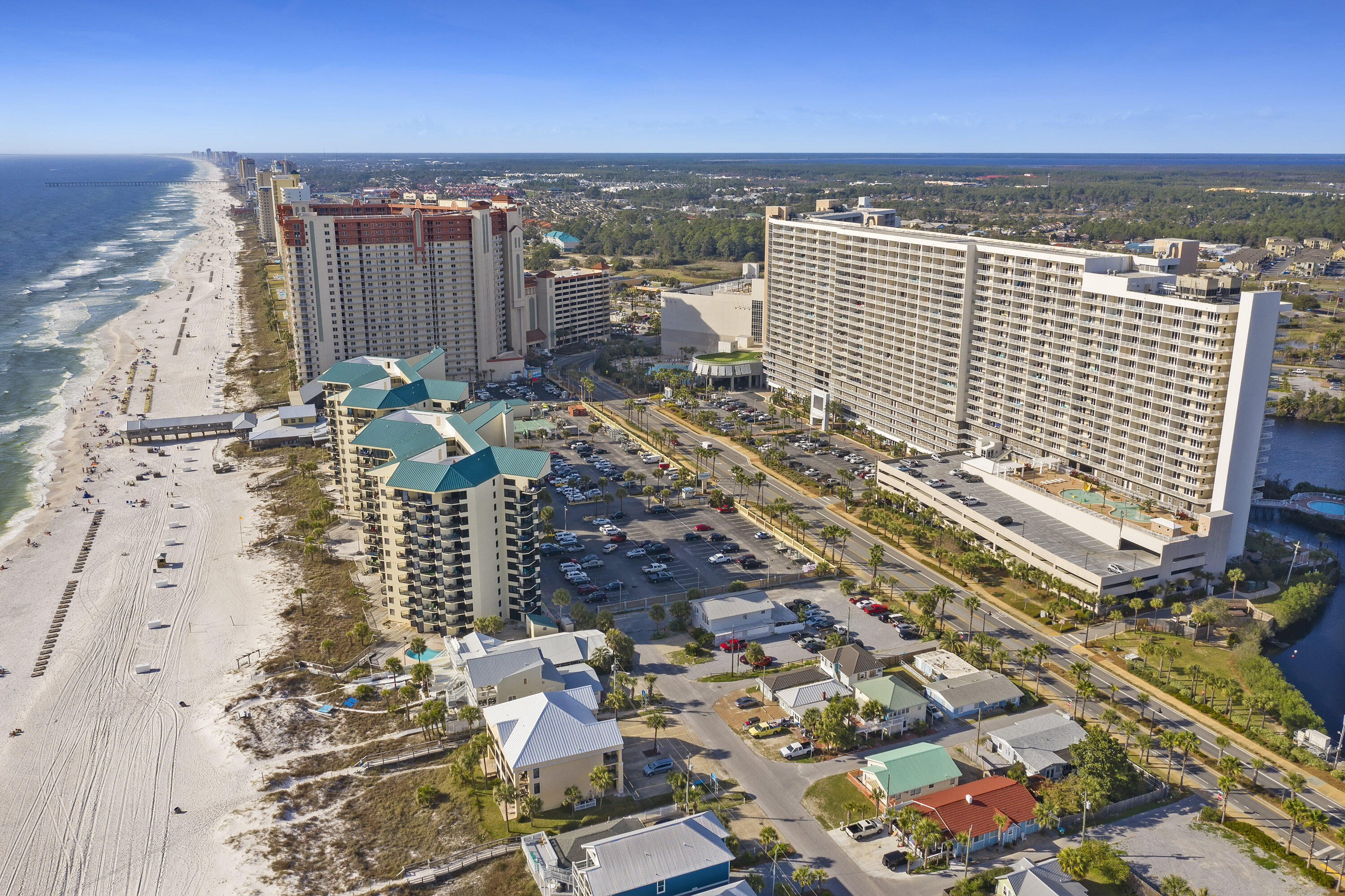 LAKETOWN WHARF - Residential