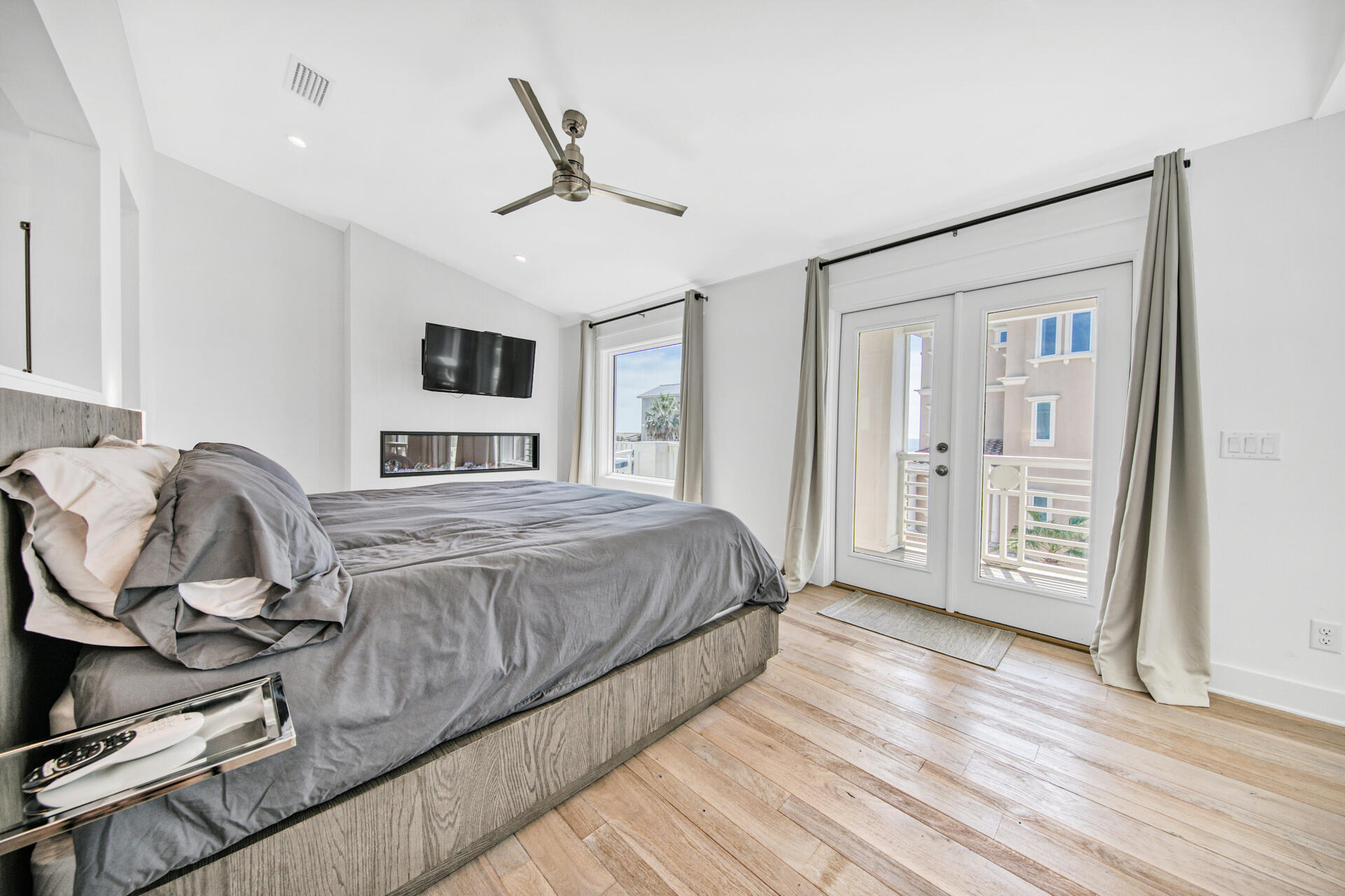 OCEANSIDE - Residential