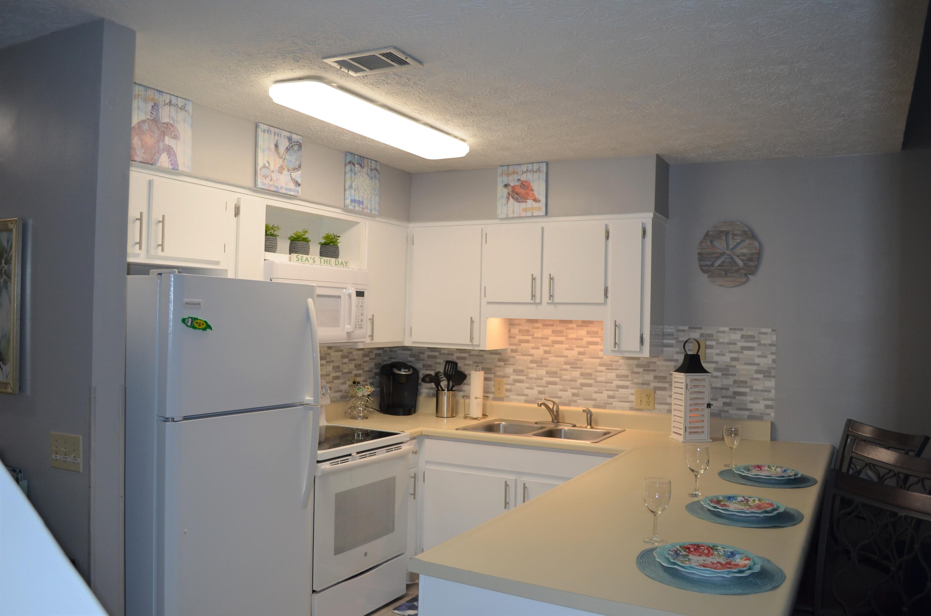 SOUTHWIND 1 CONDO - Residential