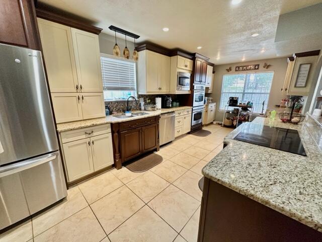 FOX DEN VILLAGES - Residential Lease