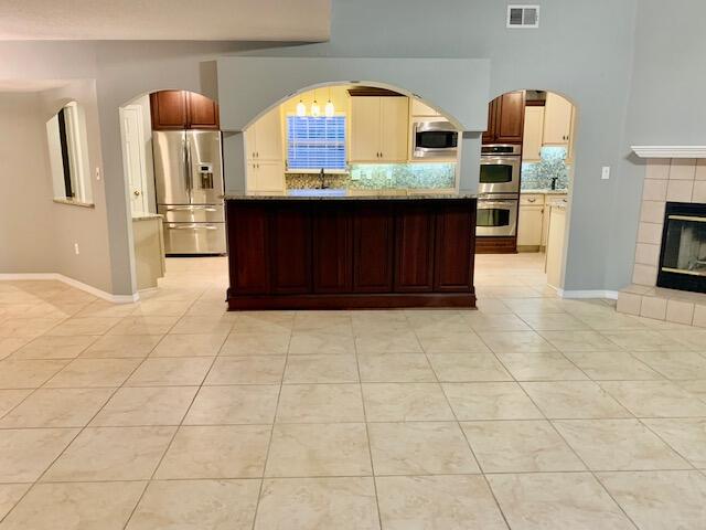 FOX DEN VILLAGES - Residential Lease