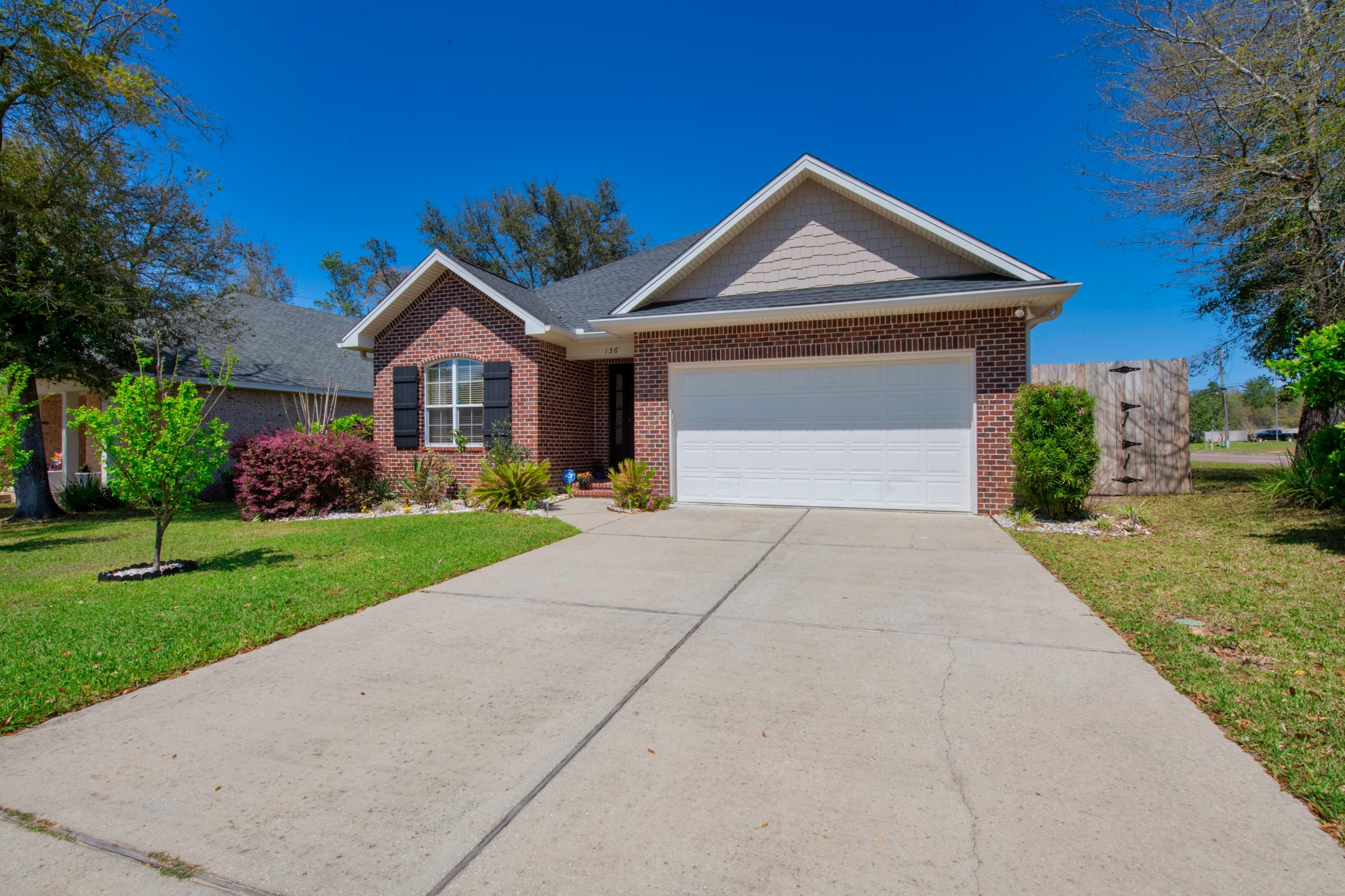 ARROWHEAD - Residential