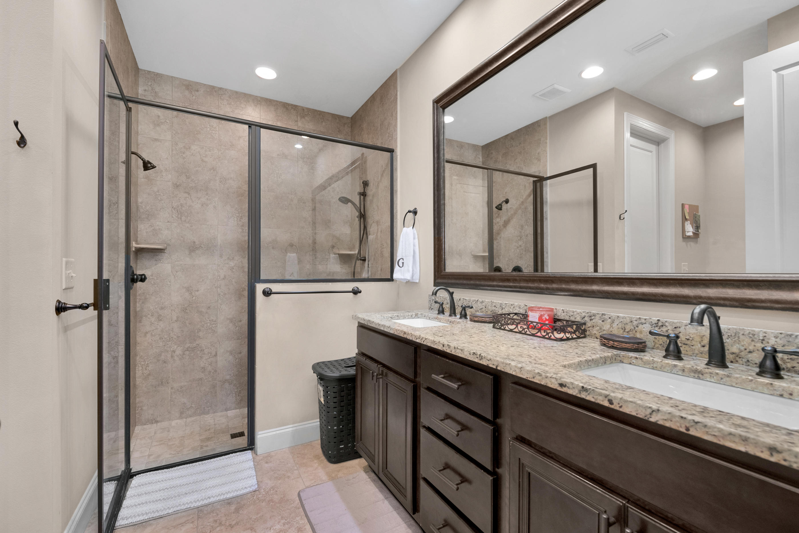 ARROWHEAD - Residential