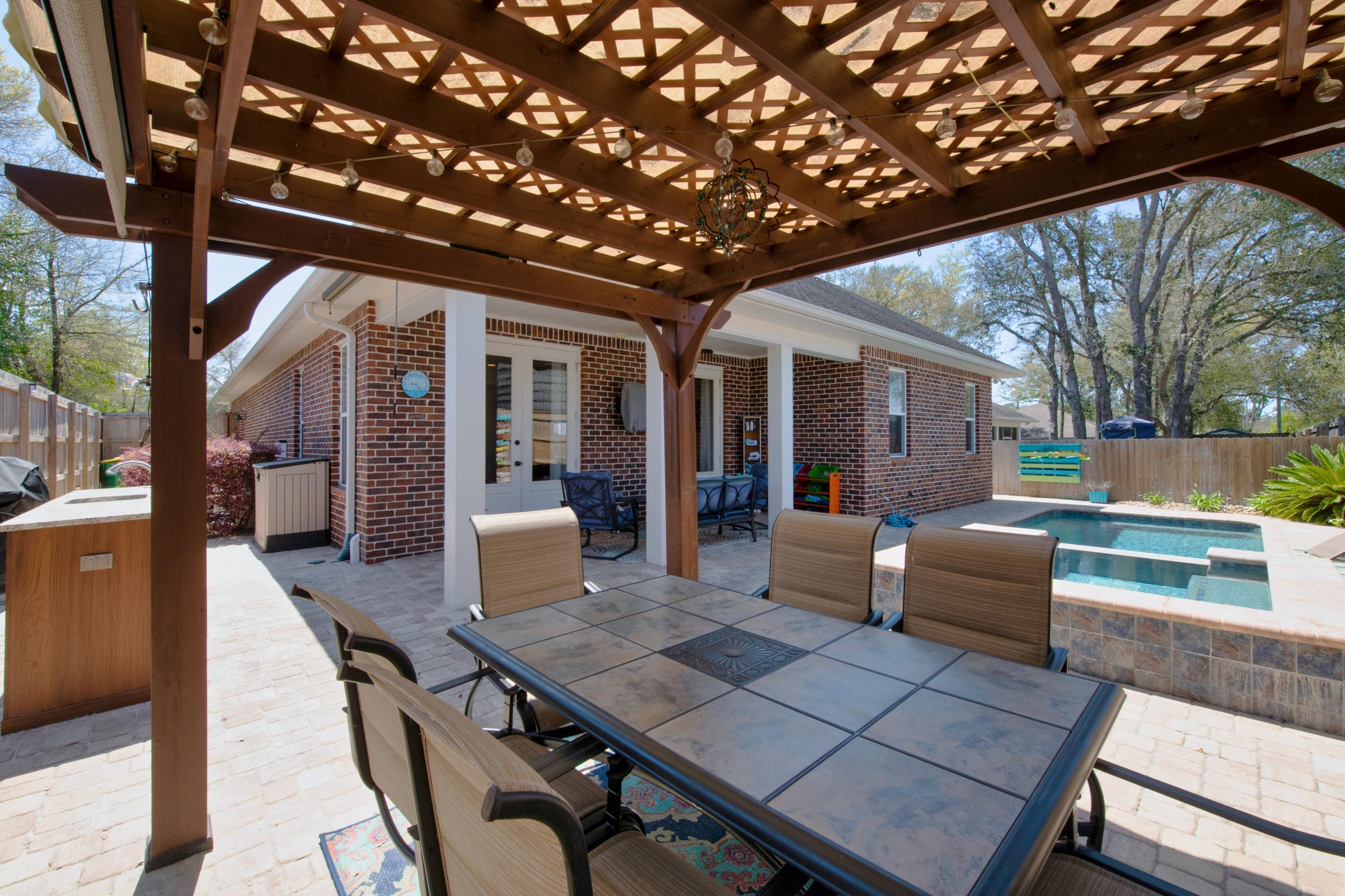 ARROWHEAD - Residential