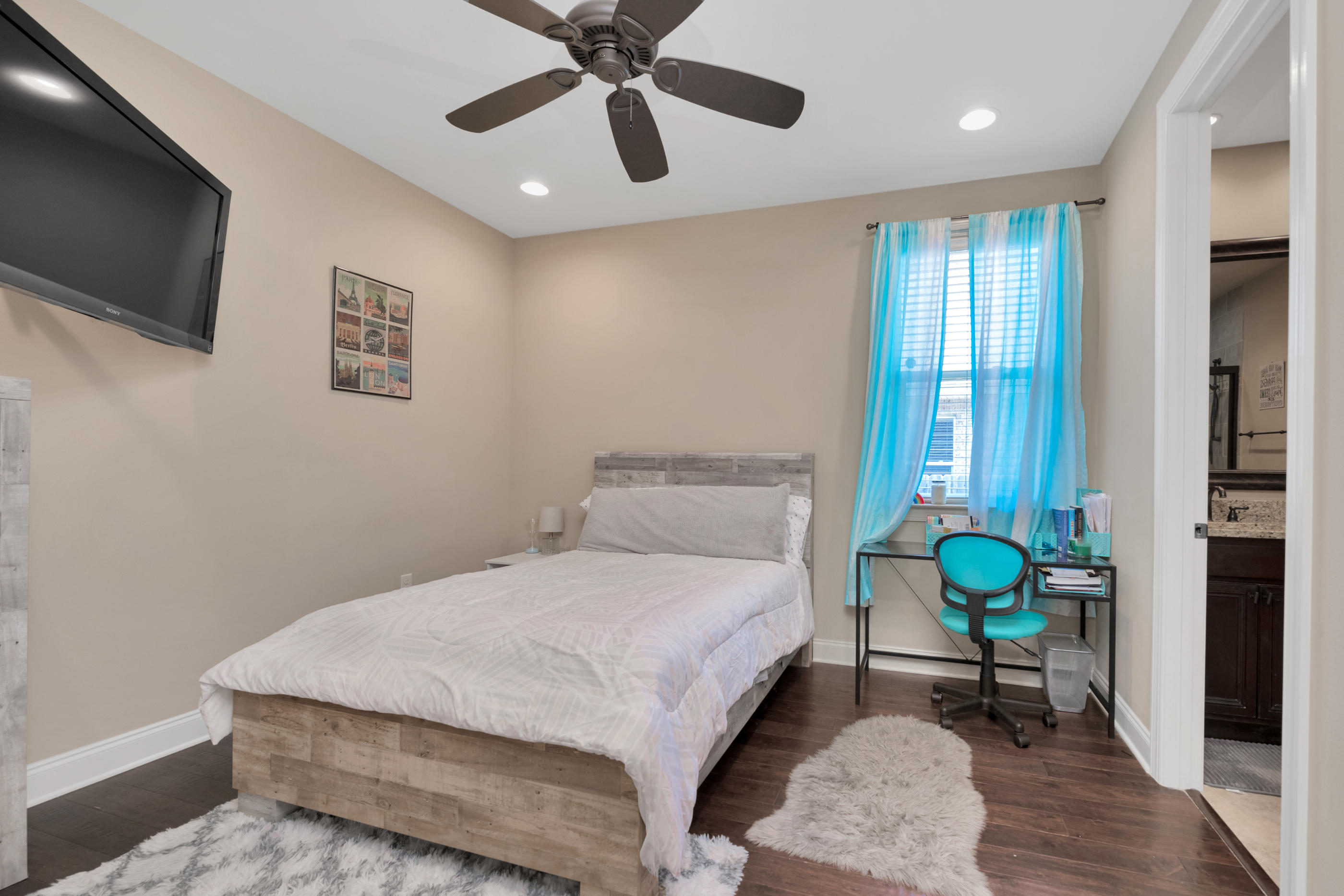 ARROWHEAD - Residential