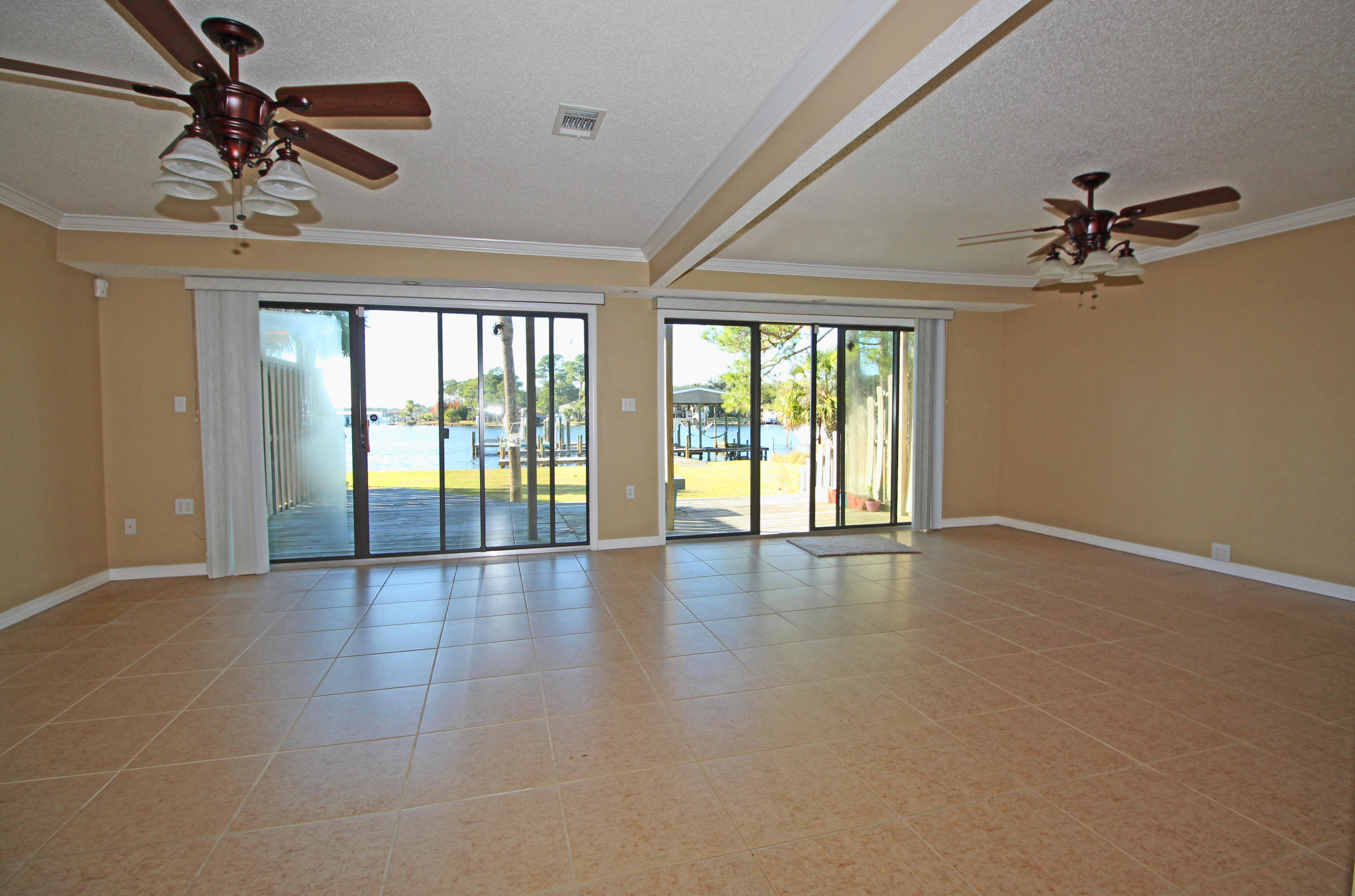 BELLA VISTA - Residential