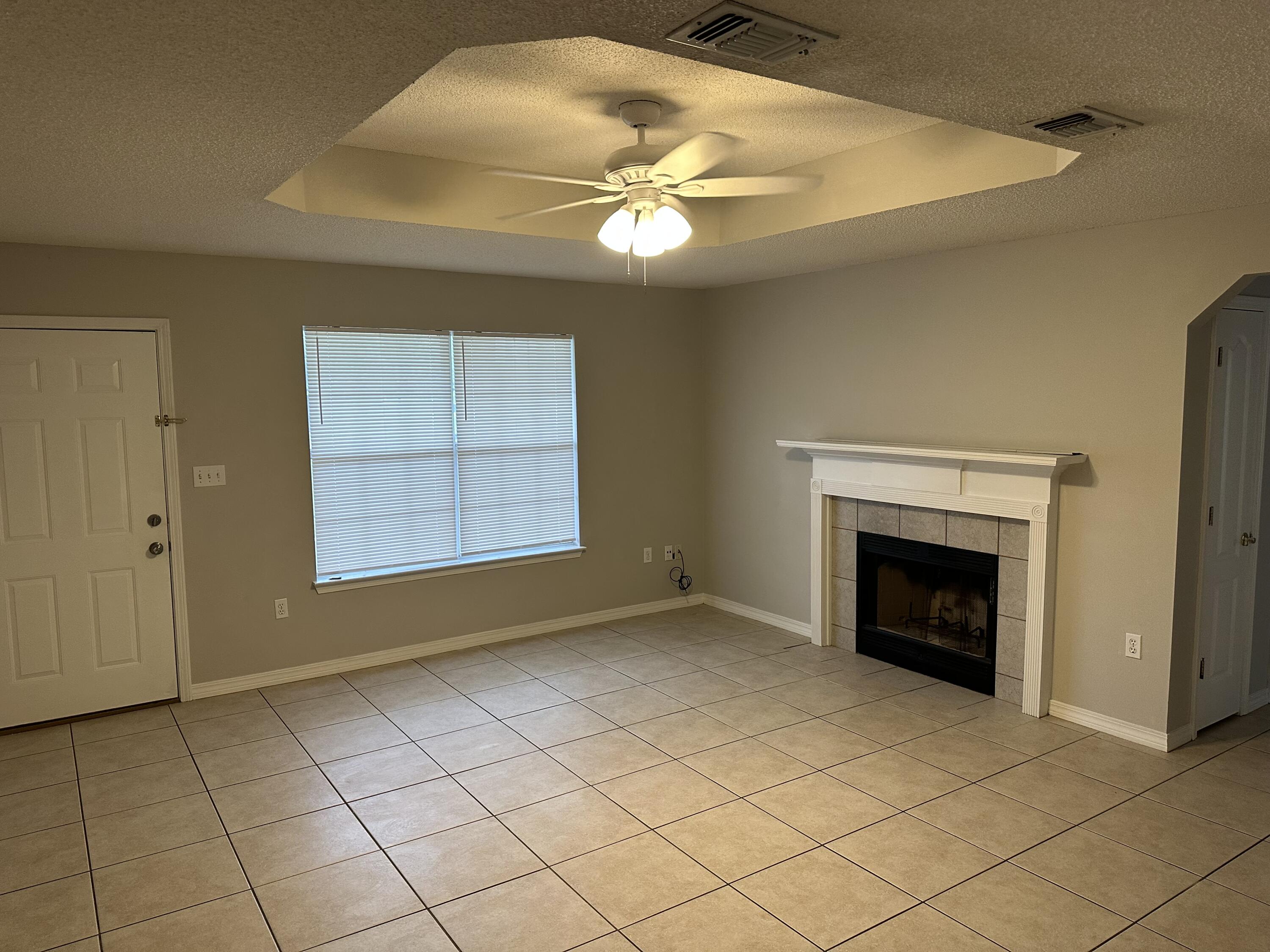 SAN PEDRO PLAZA - Residential Lease