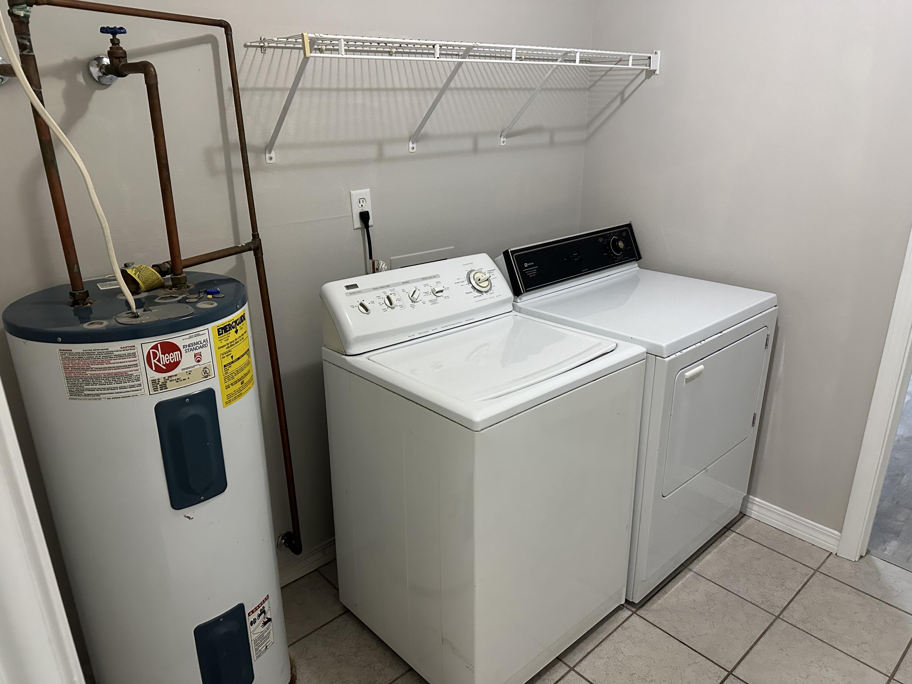 SAN PEDRO PLAZA - Residential Lease