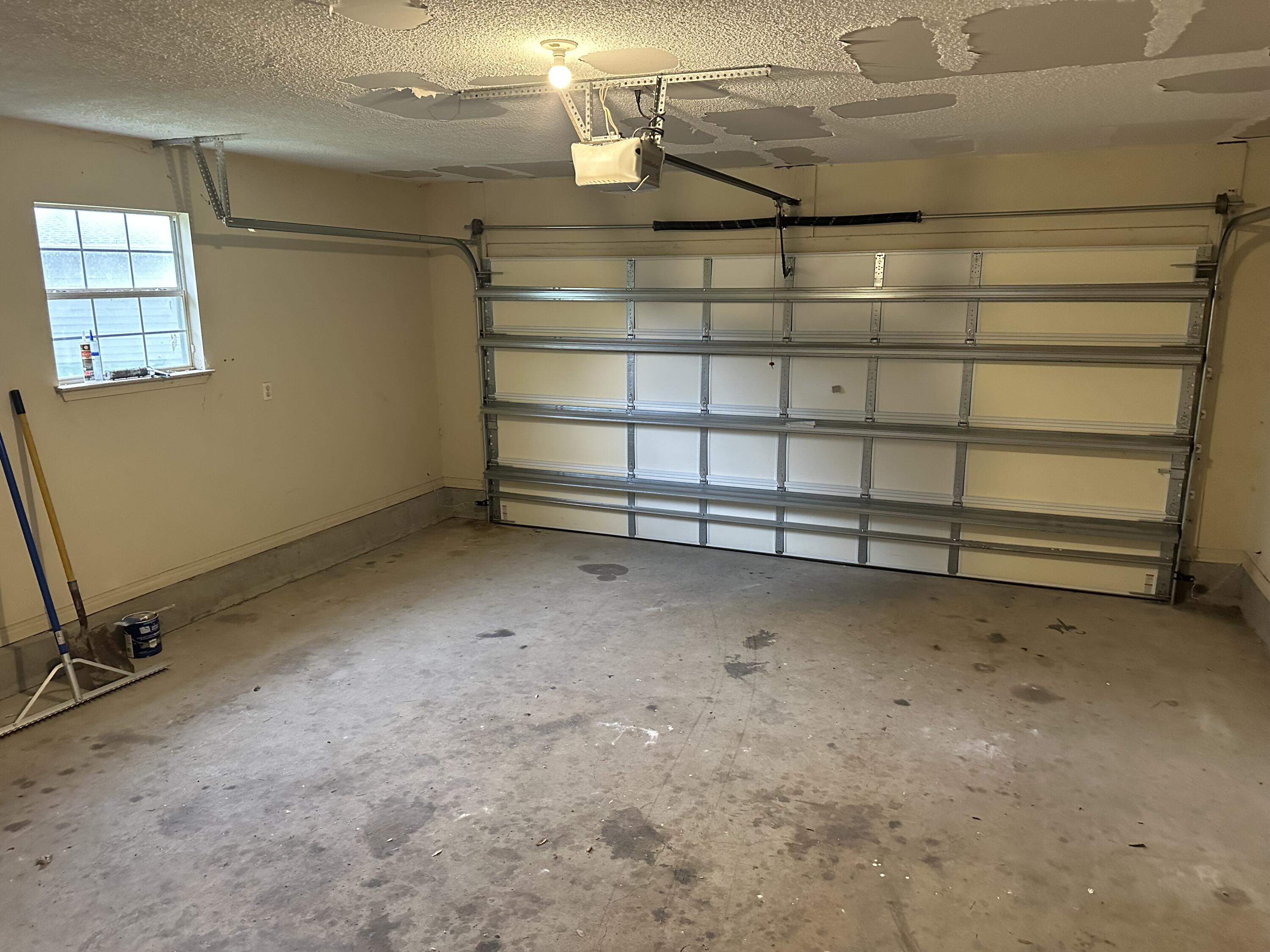 SAN PEDRO PLAZA - Residential Lease