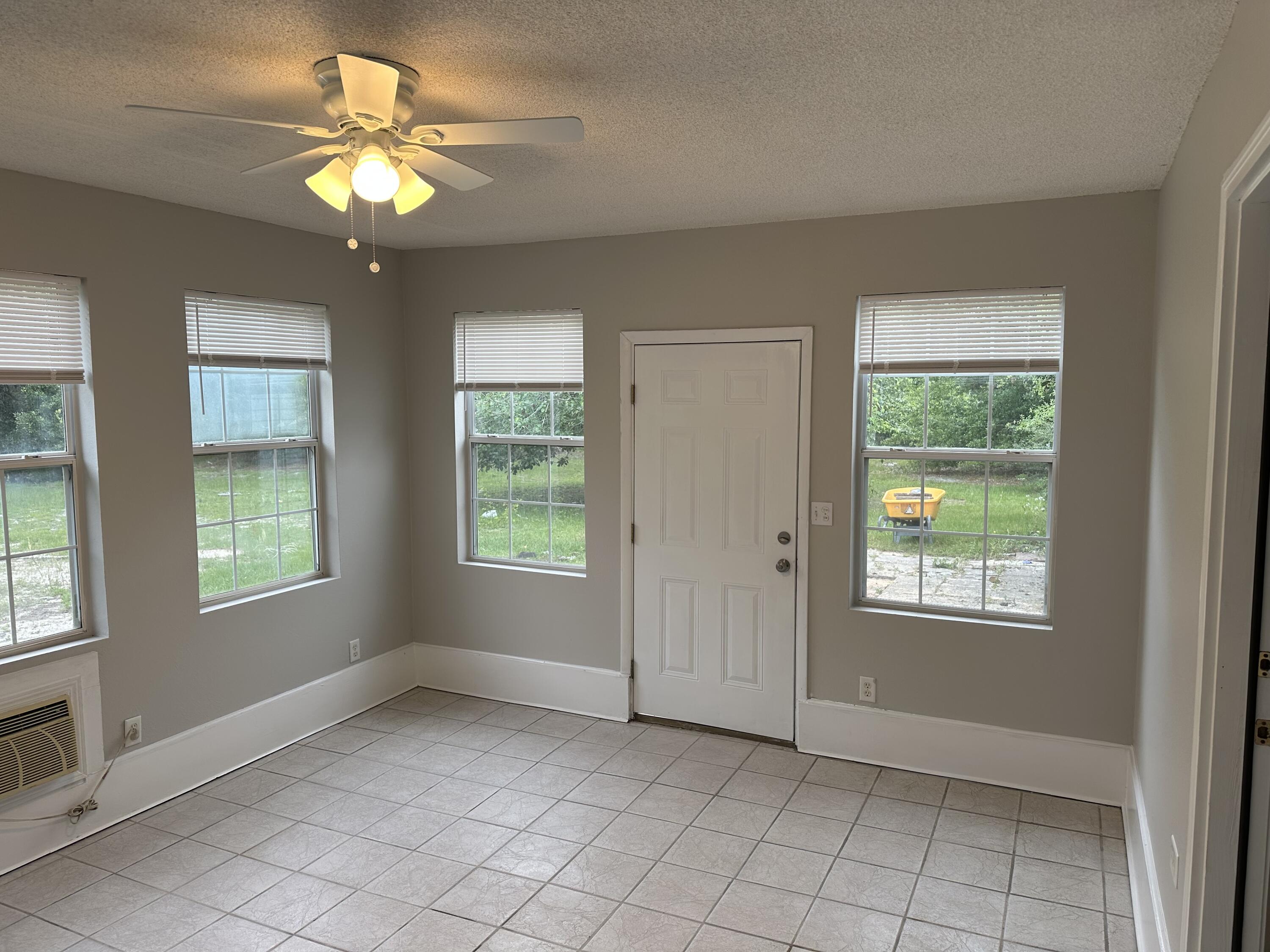 SAN PEDRO PLAZA - Residential Lease